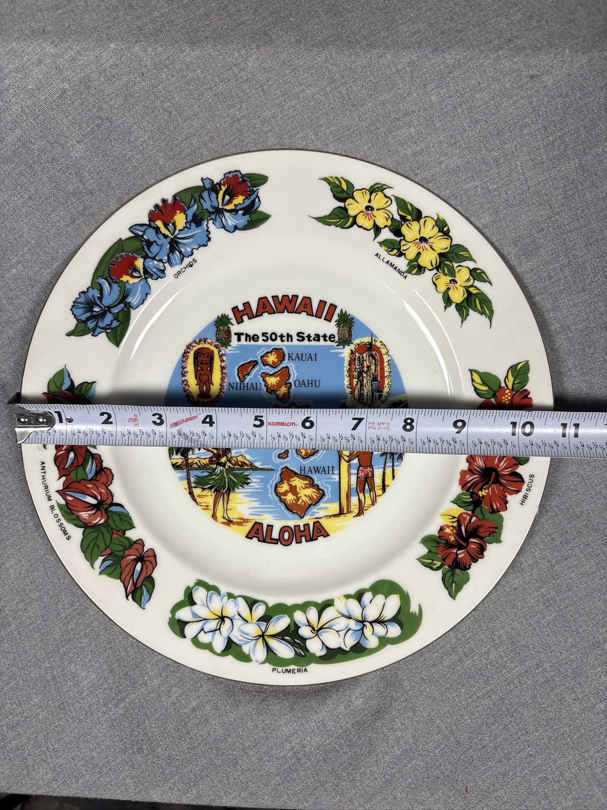 Vintage Hawaii The 50th State Souvenir Plate Map Hula Floral Ceramic 10 Inch - Thumbnail 3