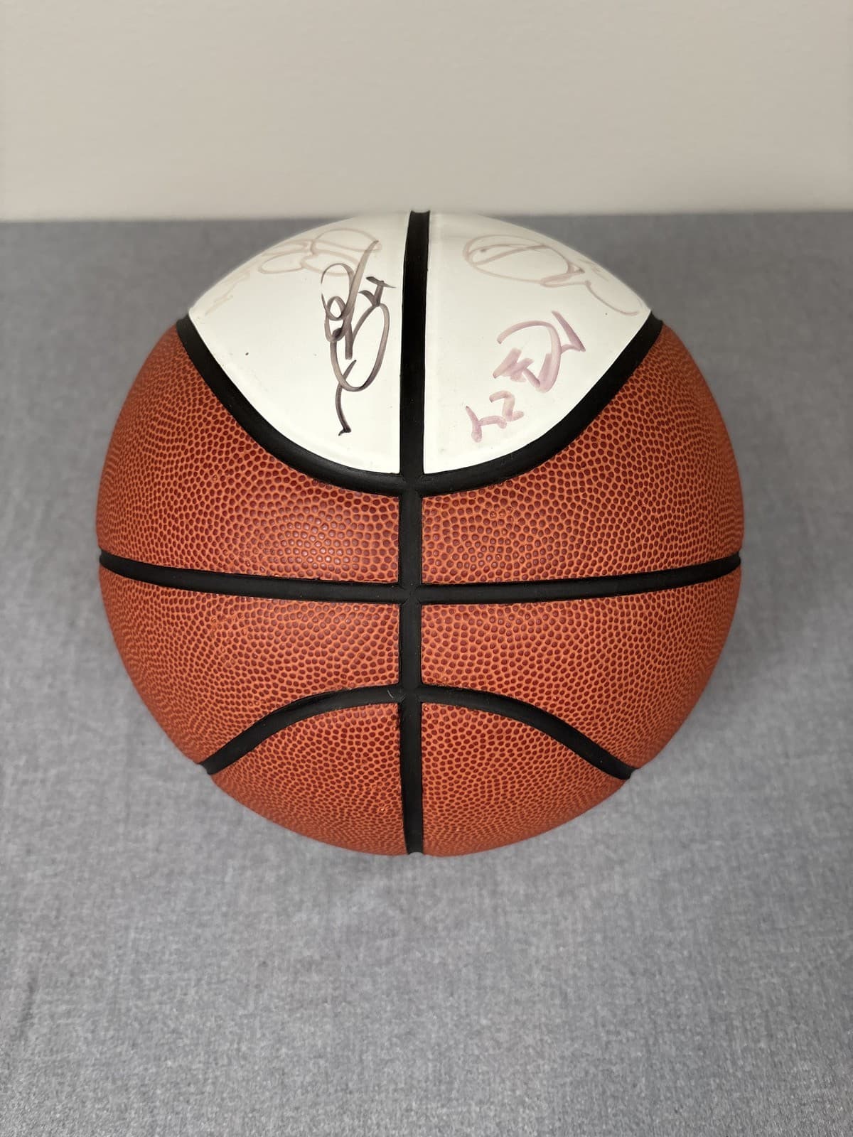 2005-2006 Seattle Supersonics NBA Team Autographed Basketball - Thumbnail 8