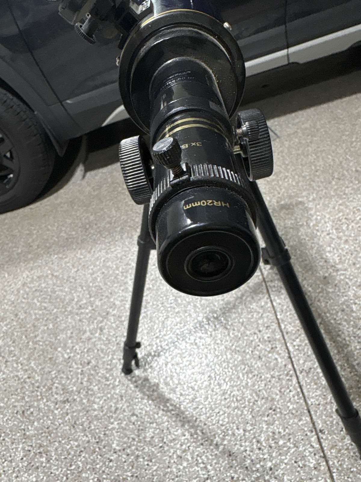 Levenhuk Strike 80 NG Refractor Telescope w/ 3x Barlow & HR20mm Eyepiece - Thumbnail 3