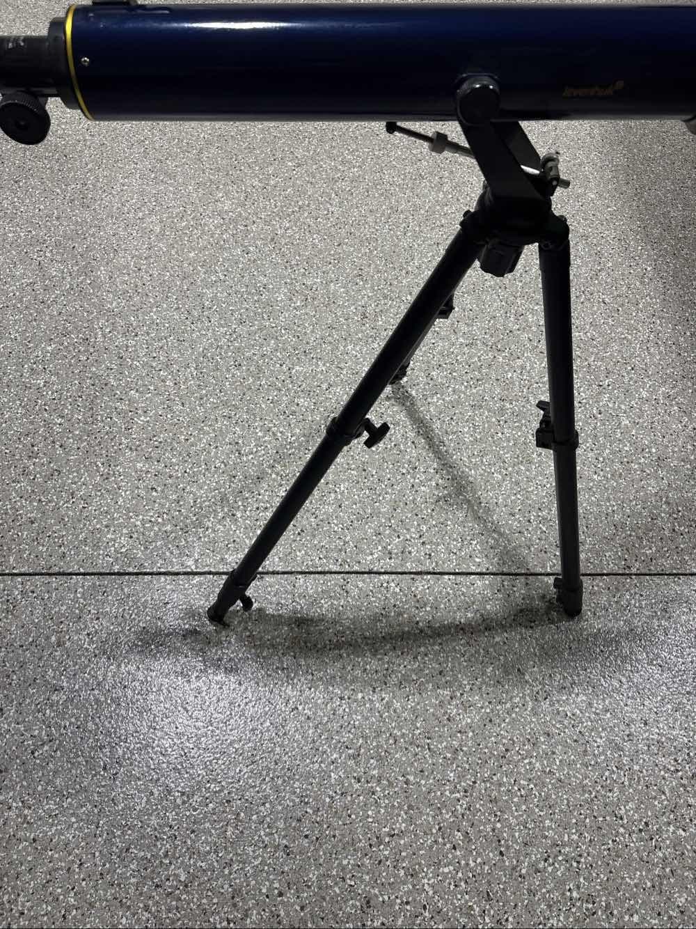 Levenhuk Strike 80 NG Refractor Telescope w/ 3x Barlow & HR20mm Eyepiece - Thumbnail 7