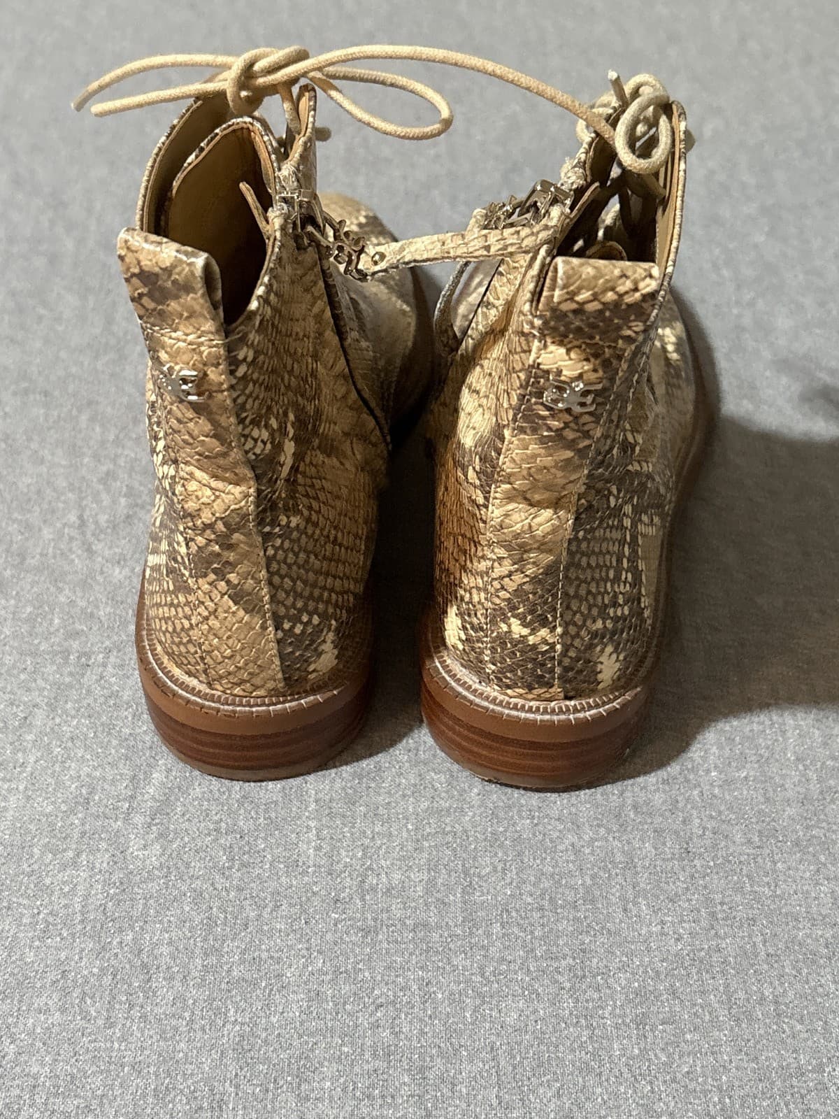 Sam Edelman Snake Print Lace Up Combat Boots Side Zip Women's 5 1/2 - Thumbnail 4