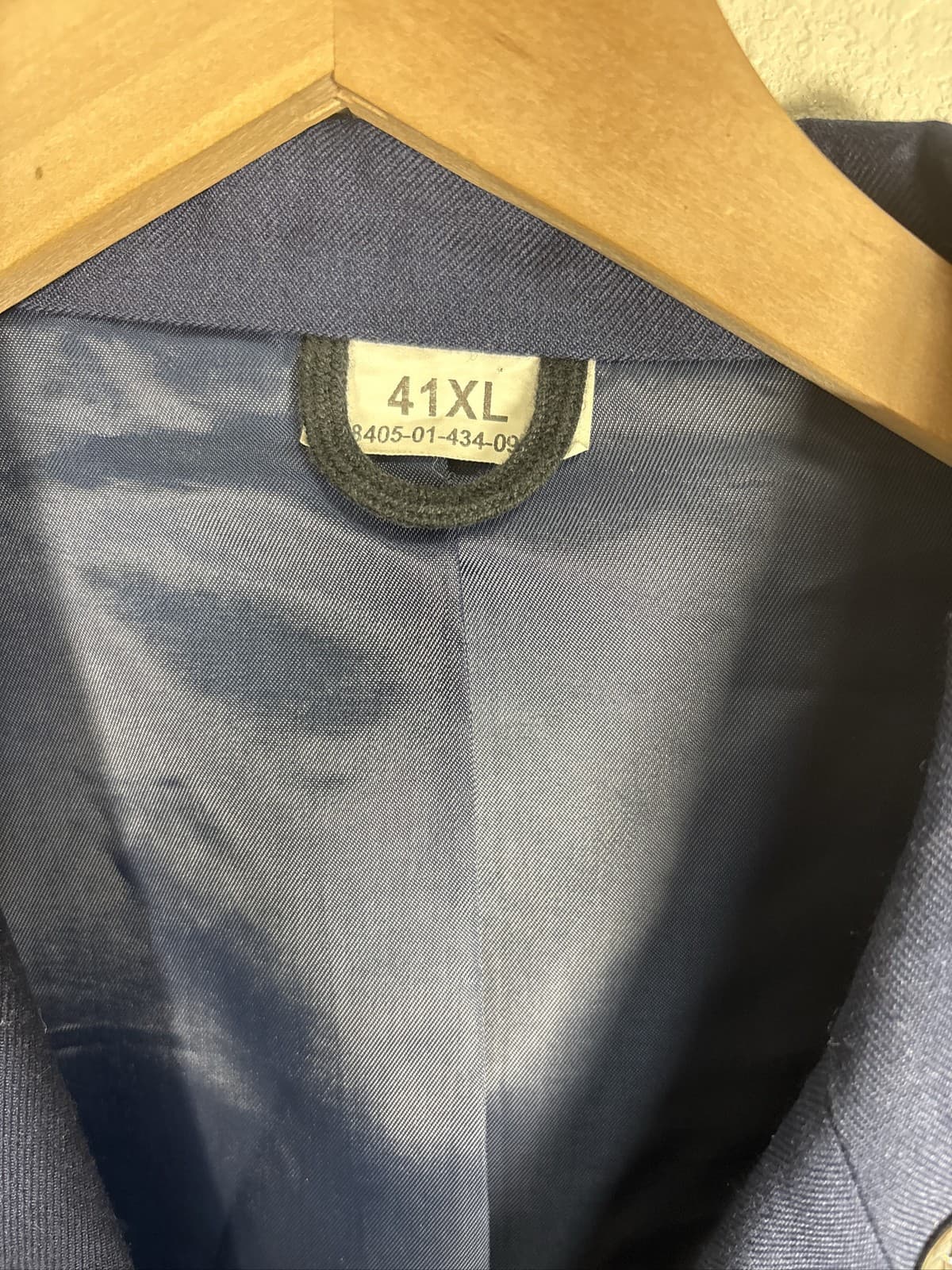 US Air Force USAF Mens Dress Blue Service Jacket Coat 3 Button 41XL - Thumbnail 2
