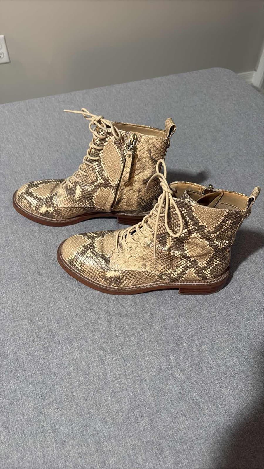 Sam Edelman Snake Print Lace Up Combat Boots Side Zip Women's 5 1/2