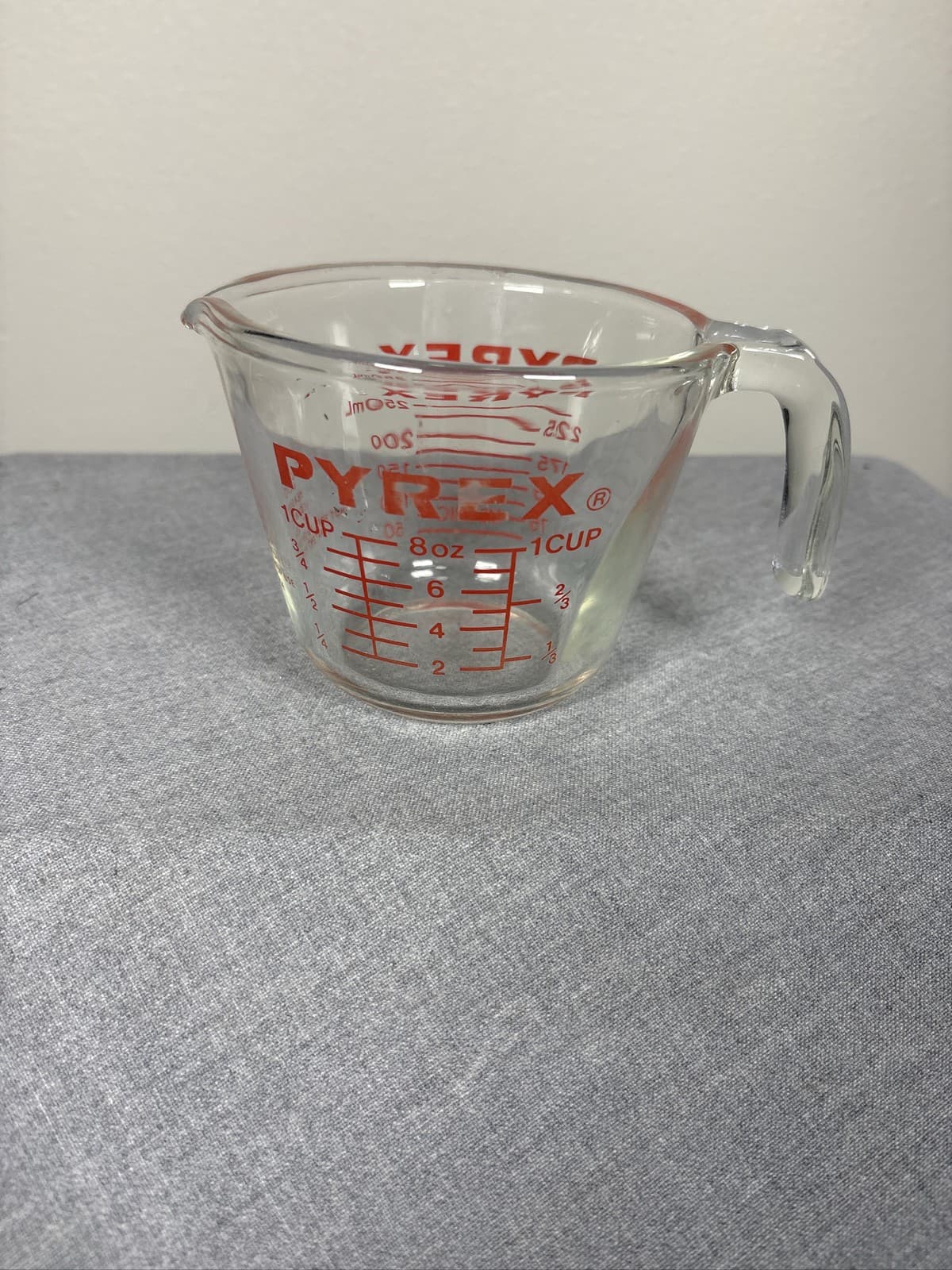 VTG Pyrex 508 Glass Measuring Cup 1 Cup 8 oz 250 mL Red Lettering USA - Thumbnail 3