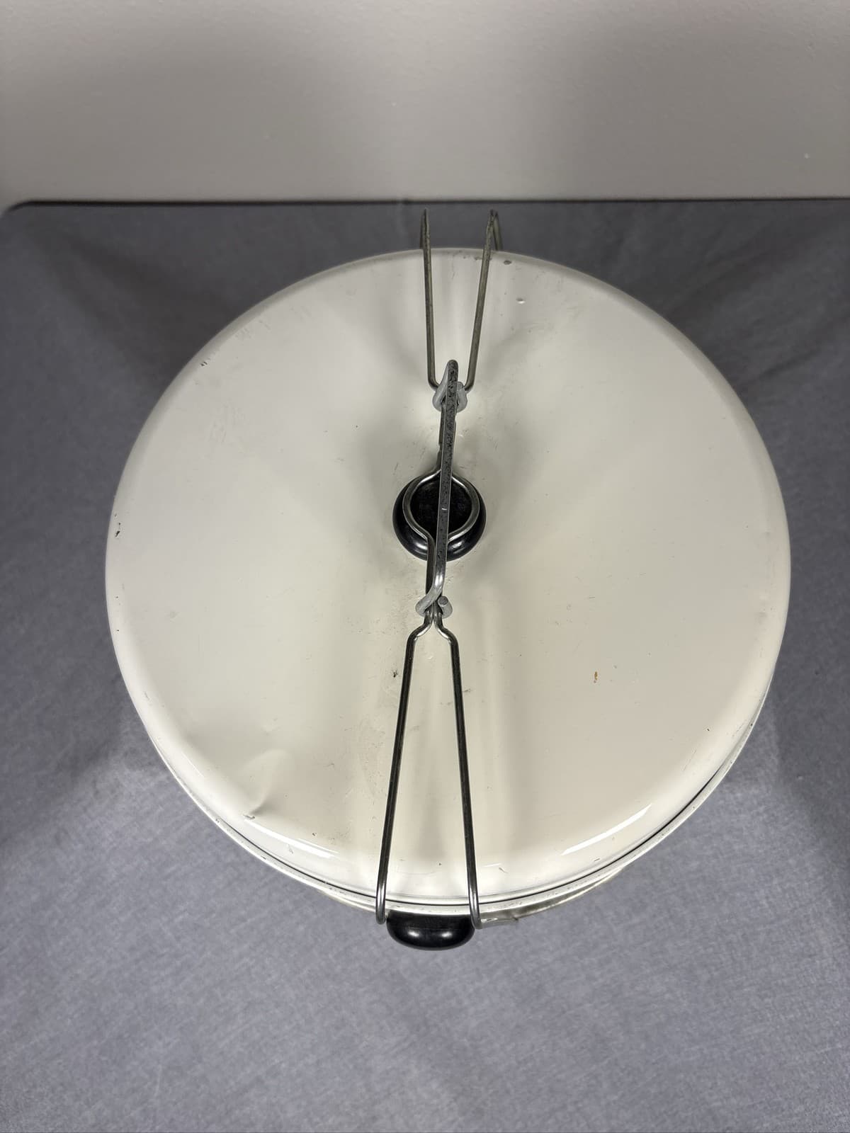 Vintage White Enamel Metal Stacking Tiffin Box 3 Tier Cookie Cake Food Carrier - Thumbnail 5