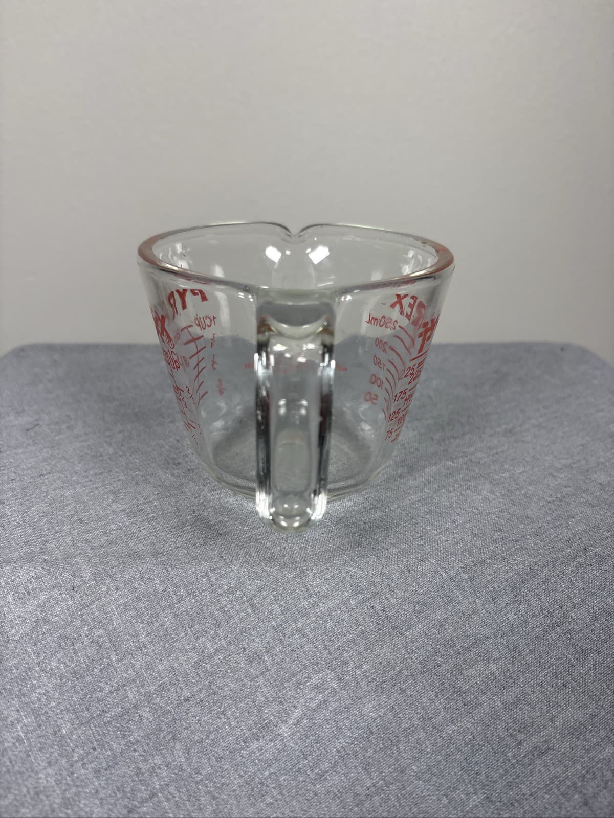 VTG Pyrex 508 Glass Measuring Cup 1 Cup 8 oz 250 mL Red Lettering USA - Thumbnail 2