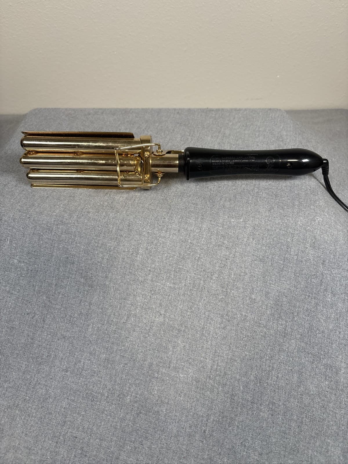 Vidal Sassoon VS184 Gold Series 3 Barrel 5/8" Waver - Thumbnail 2
