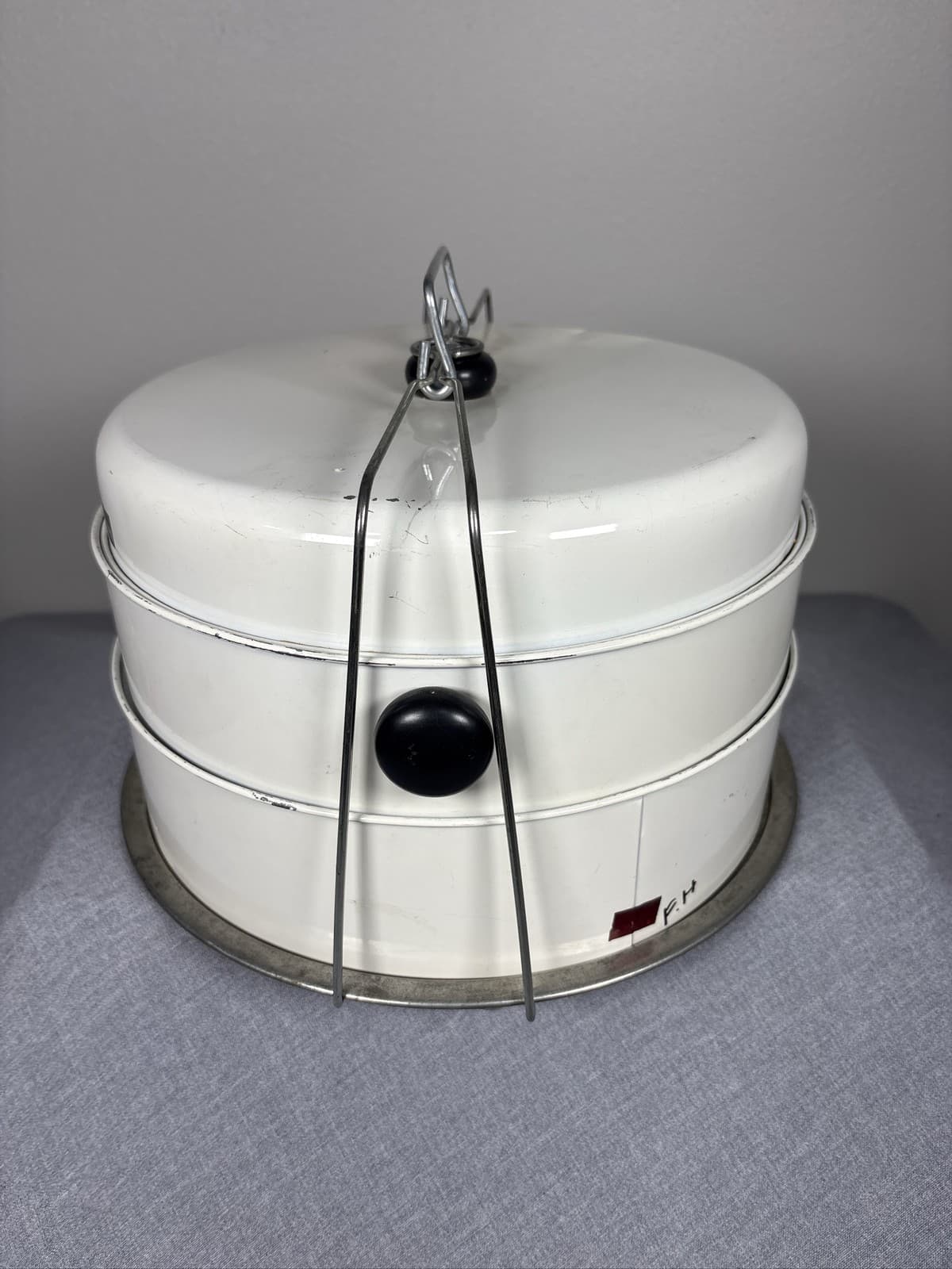 Vintage White Enamel Metal Stacking Tiffin Box 3 Tier Cookie Cake Food Carrier - Thumbnail 2