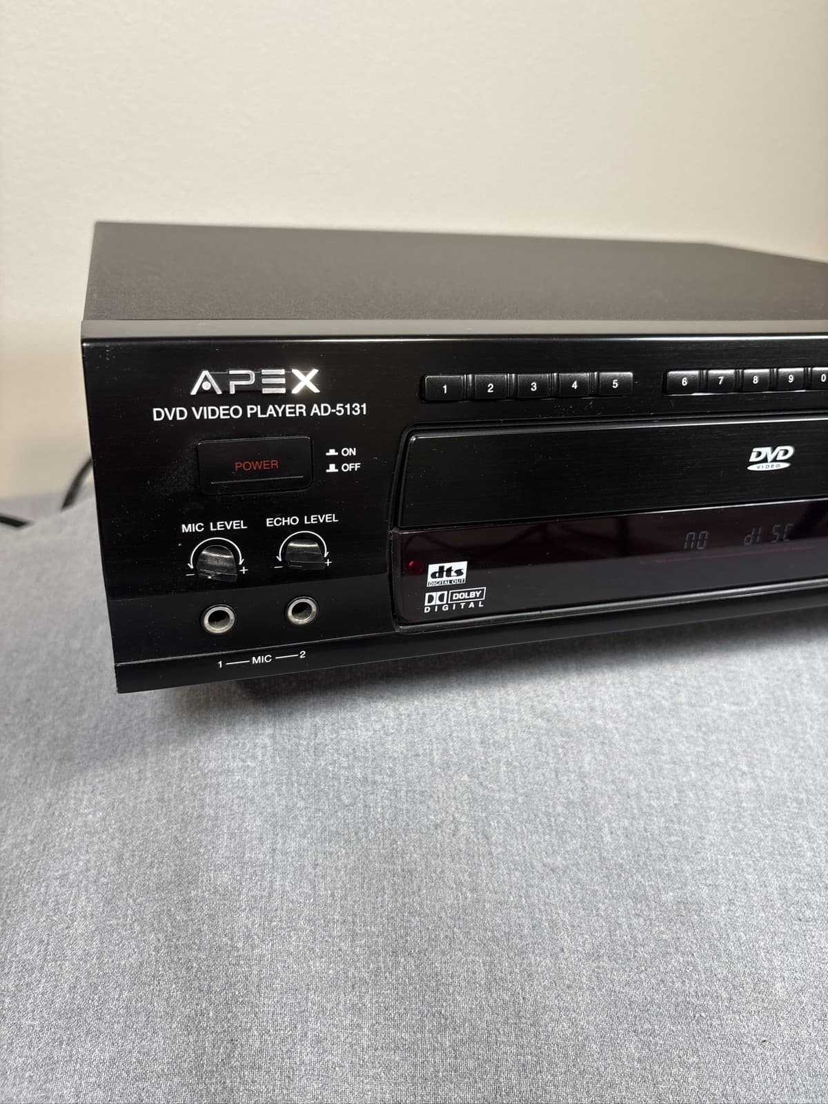 APEX AD-5131 3-Disc DVD CD Changer Player Karaoke Mic Inputs - Thumbnail 4