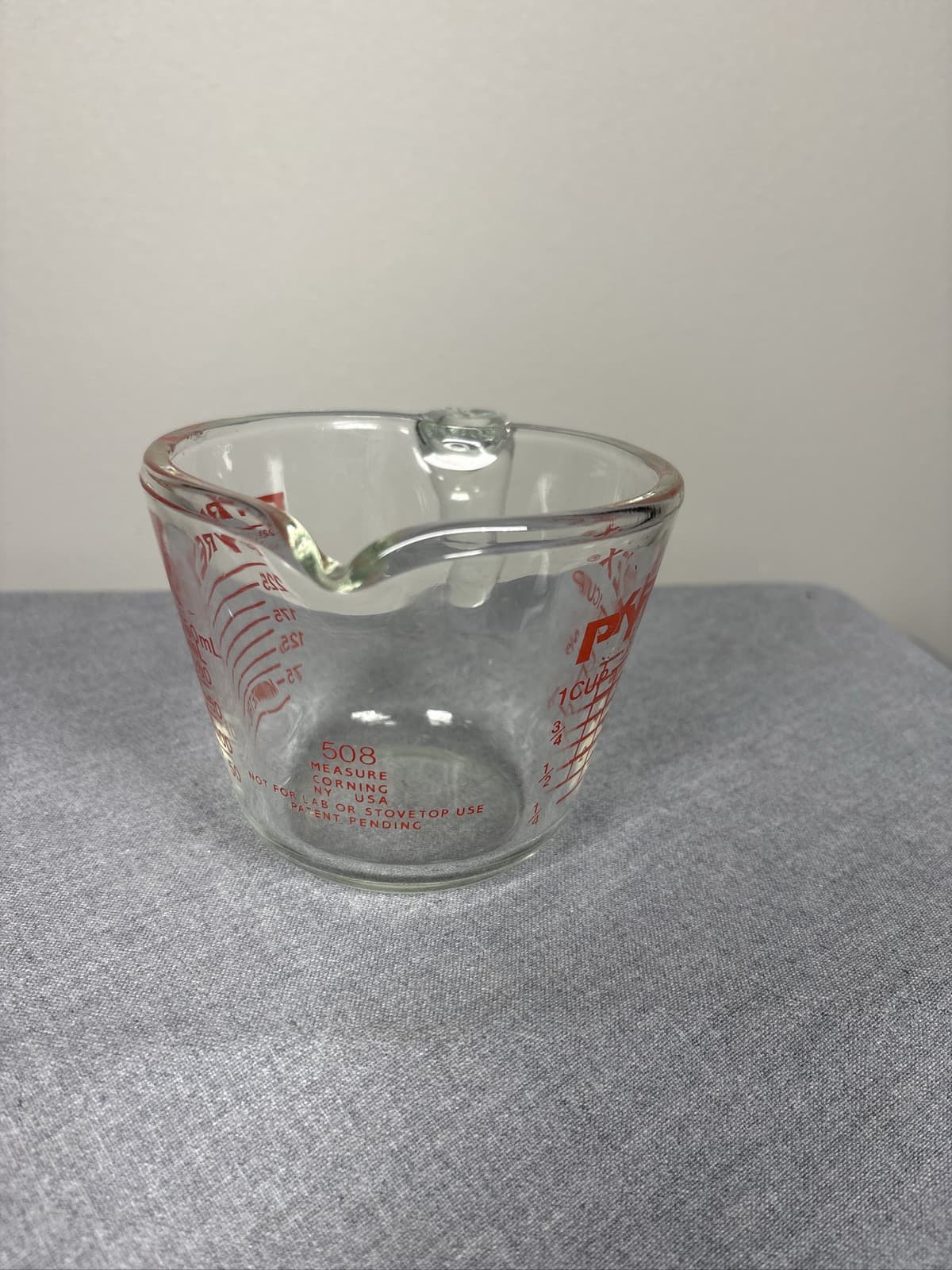 VTG Pyrex 508 Glass Measuring Cup 1 Cup 8 oz 250 mL Red Lettering USA - Thumbnail 4
