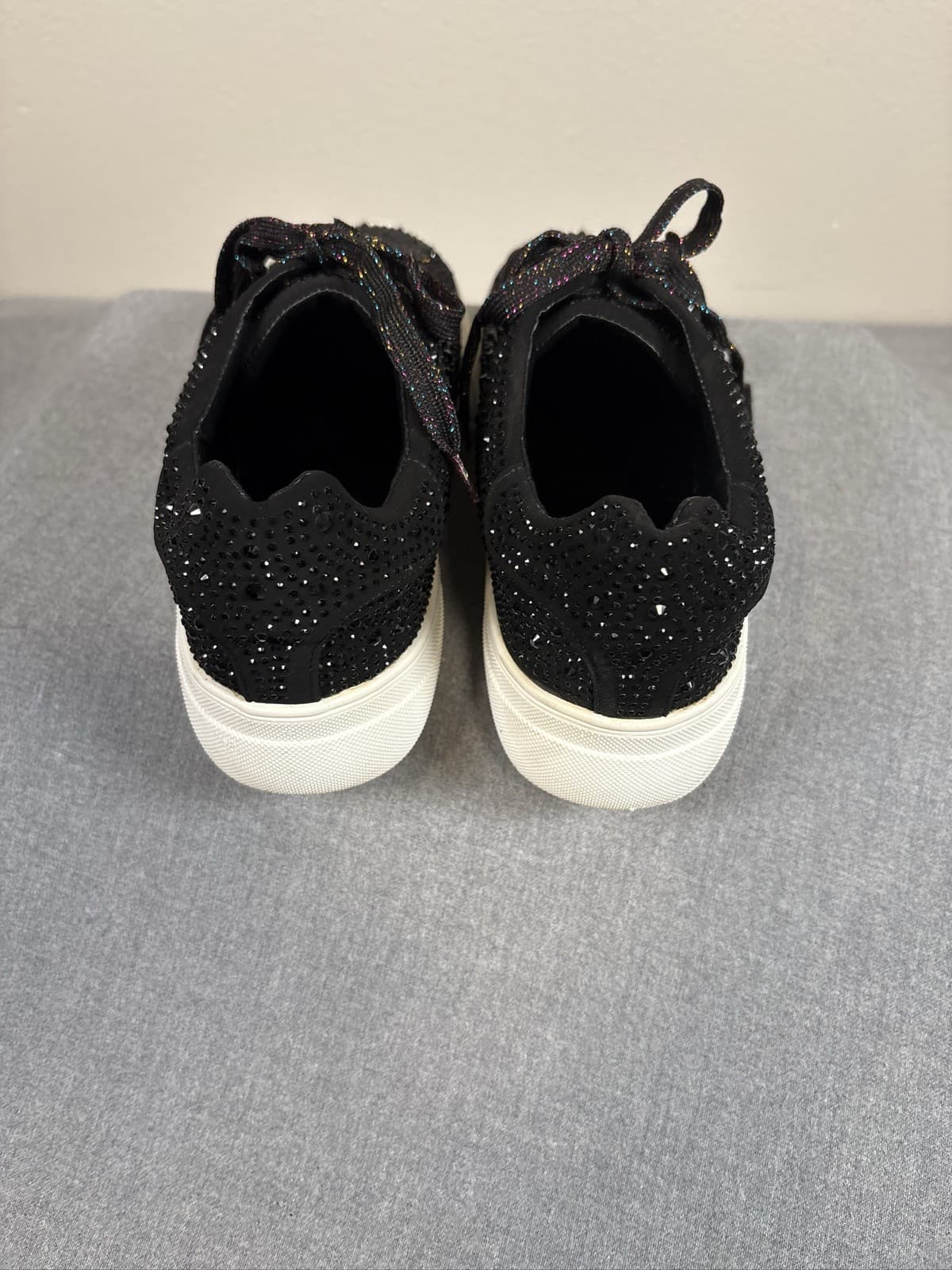 La Sheelah Women's Black Rhinestone Lace-Up Sneakers Size 10 - Thumbnail 4