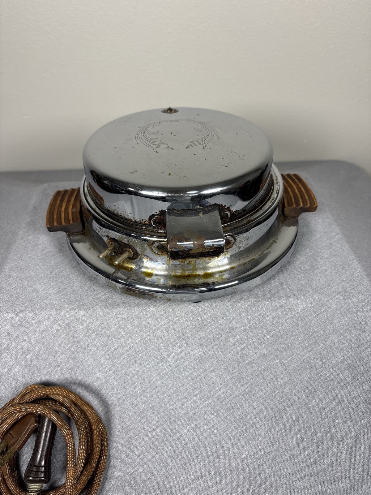 Vintage Dominion Electric Waffle Maker Mansfield Ohio USA - Thumbnail 5