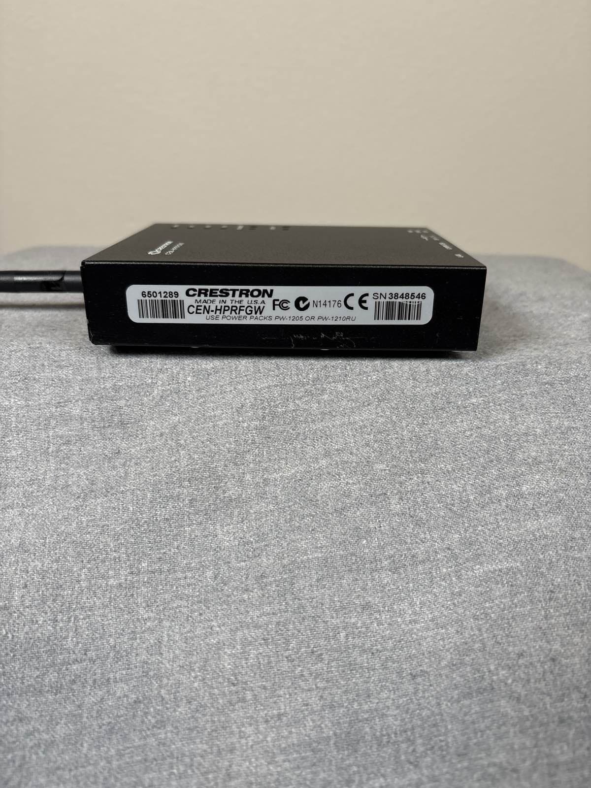 Crestron CEN-HPRFGW Extended Range RF Wireless Gateway Antenna - Thumbnail 3