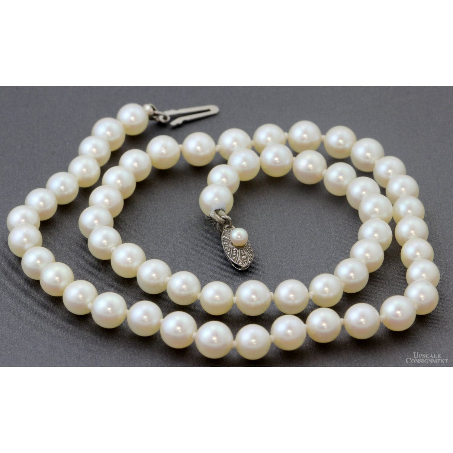 Vintage Mikimoto Hand-Knotted Cultured Akoya Pearl Necklace - 16 in - Thumbnail 4