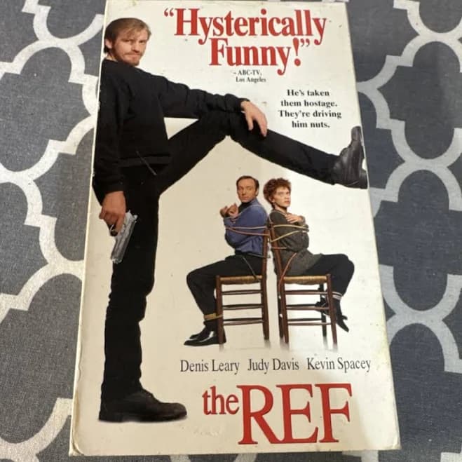 The Ref (VHS, 1994) - Thumbnail 5