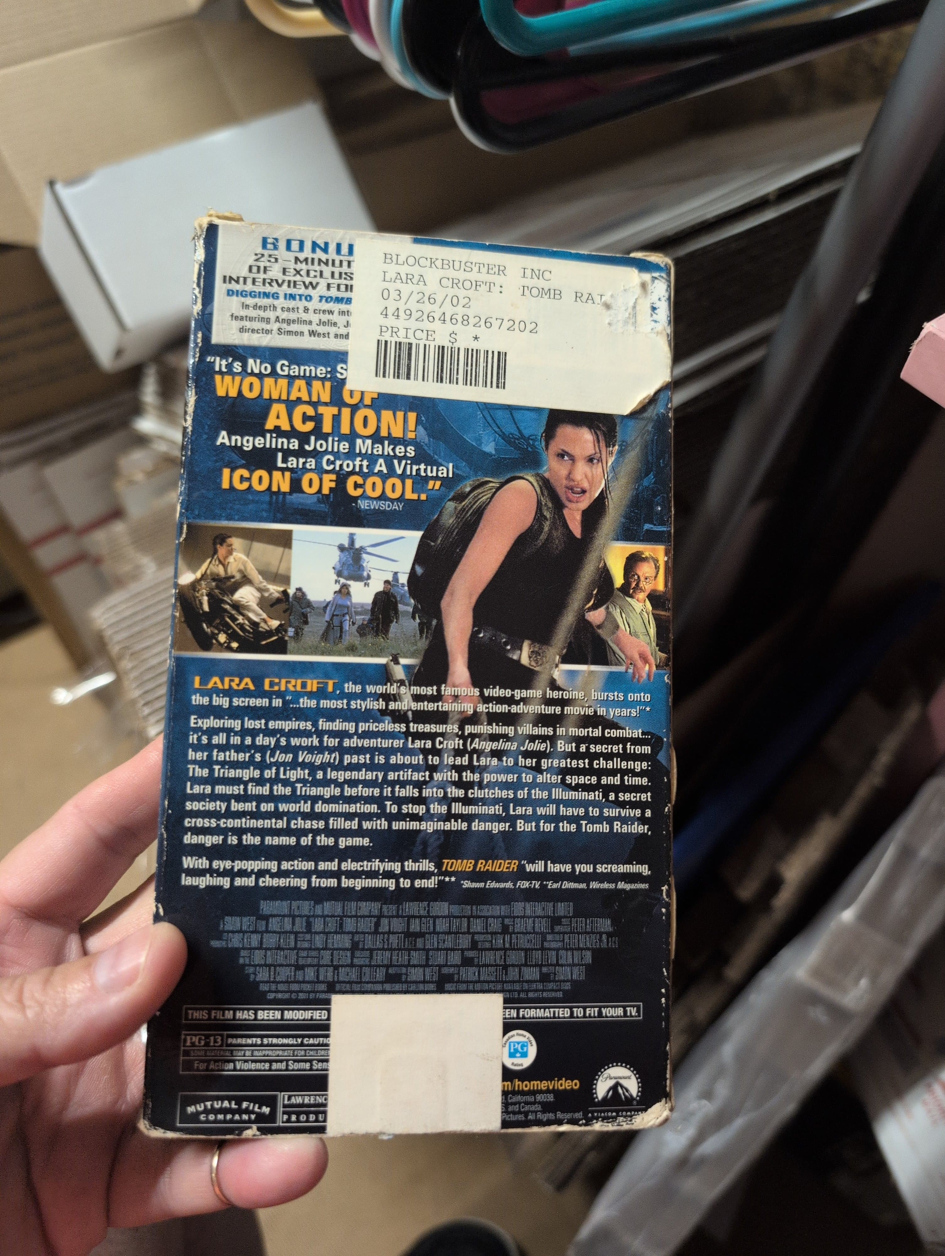 Lara Croft Tomb Raider VHS Movie - Thumbnail 4