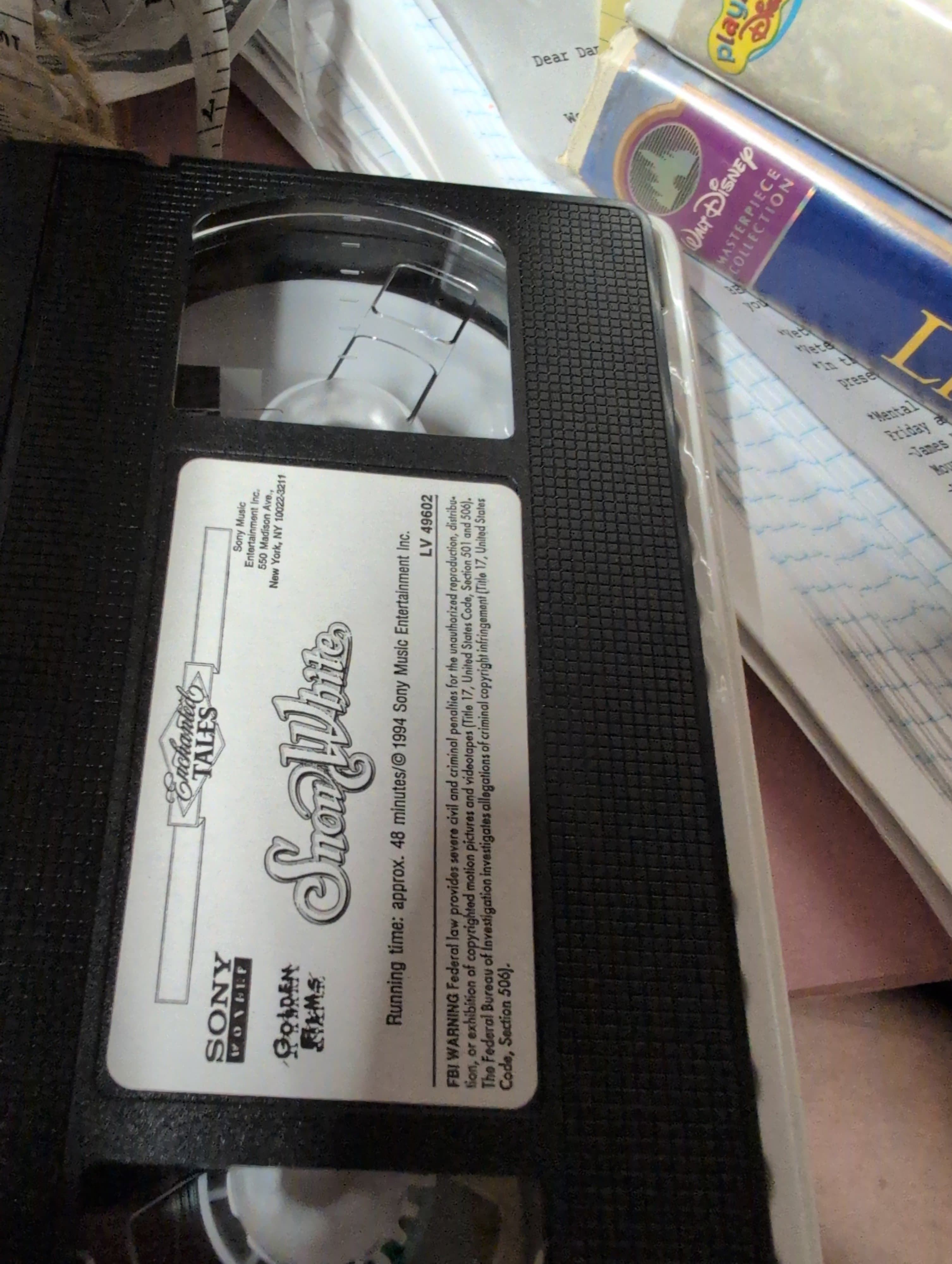 Snow White [VHS] - Thumbnail 2