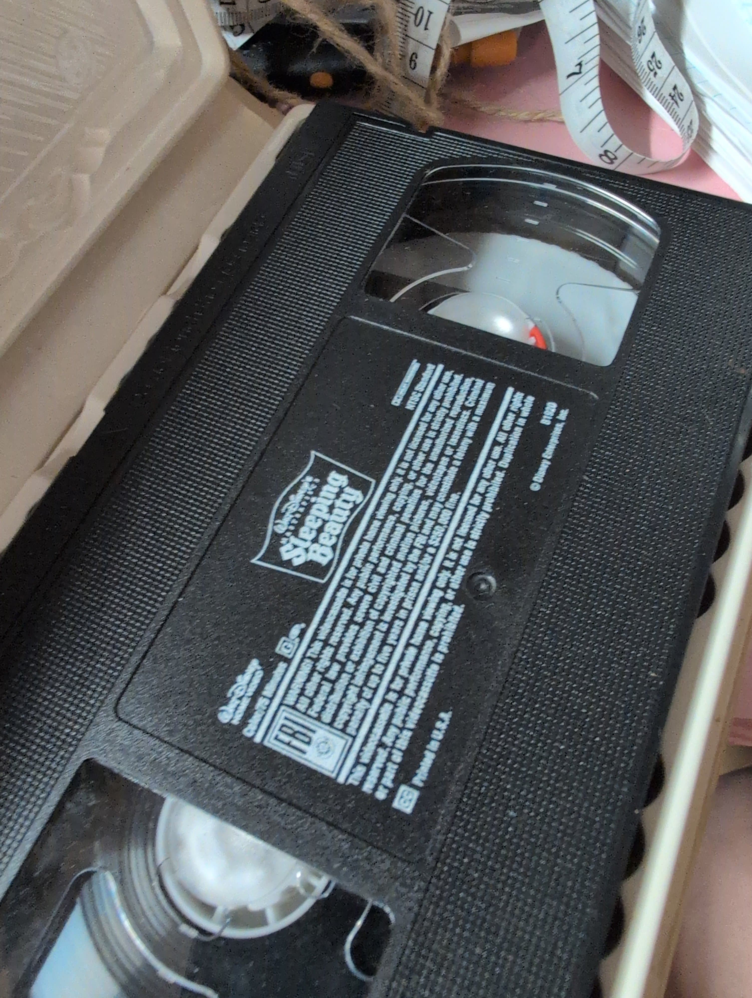 Sleeping Beauty (Fully Limited Edition) (Walt Disney S Masterpiece) [VHS] - Thumbnail 2