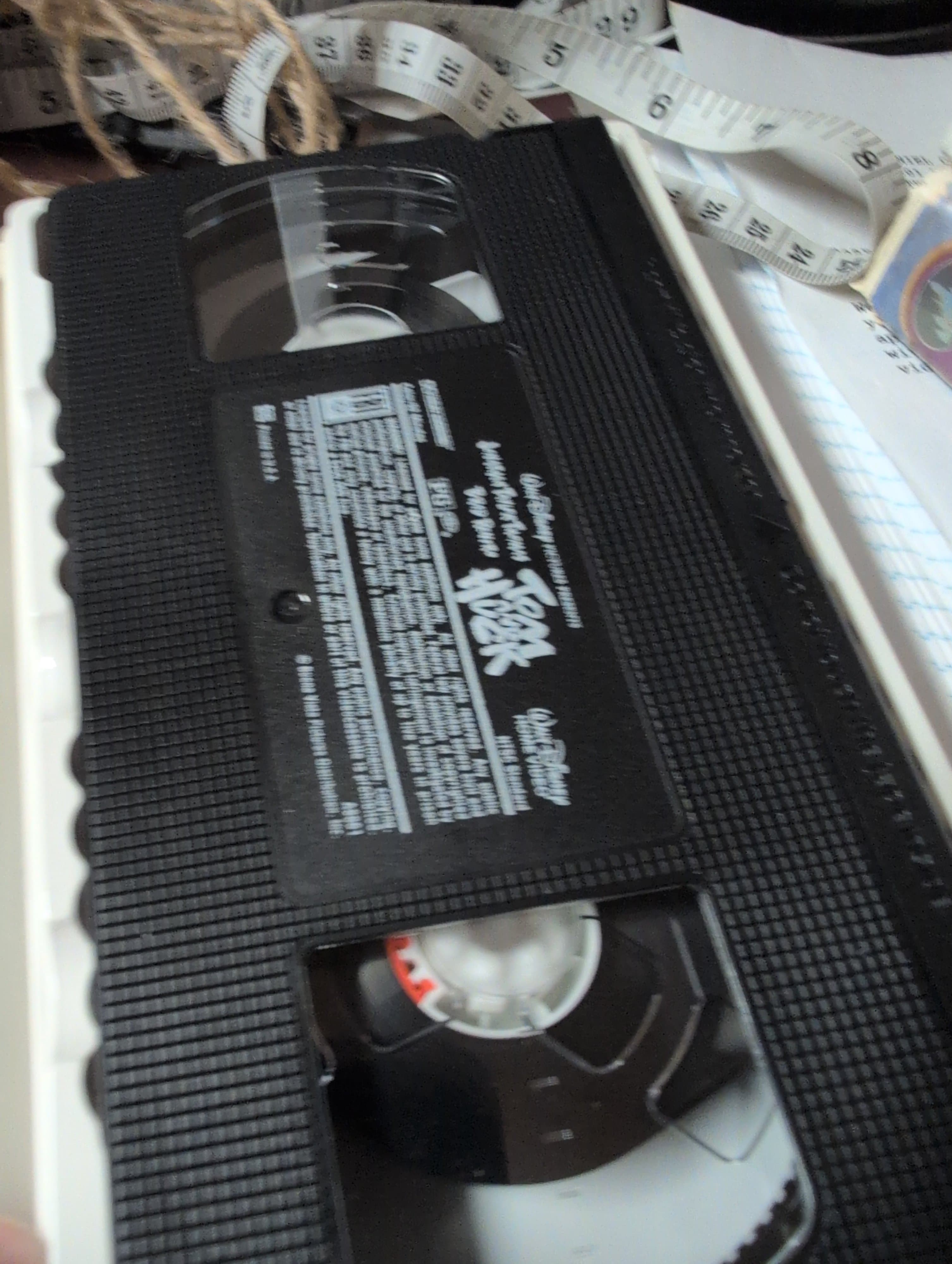 Tom and Huck [VHS] - Thumbnail 9