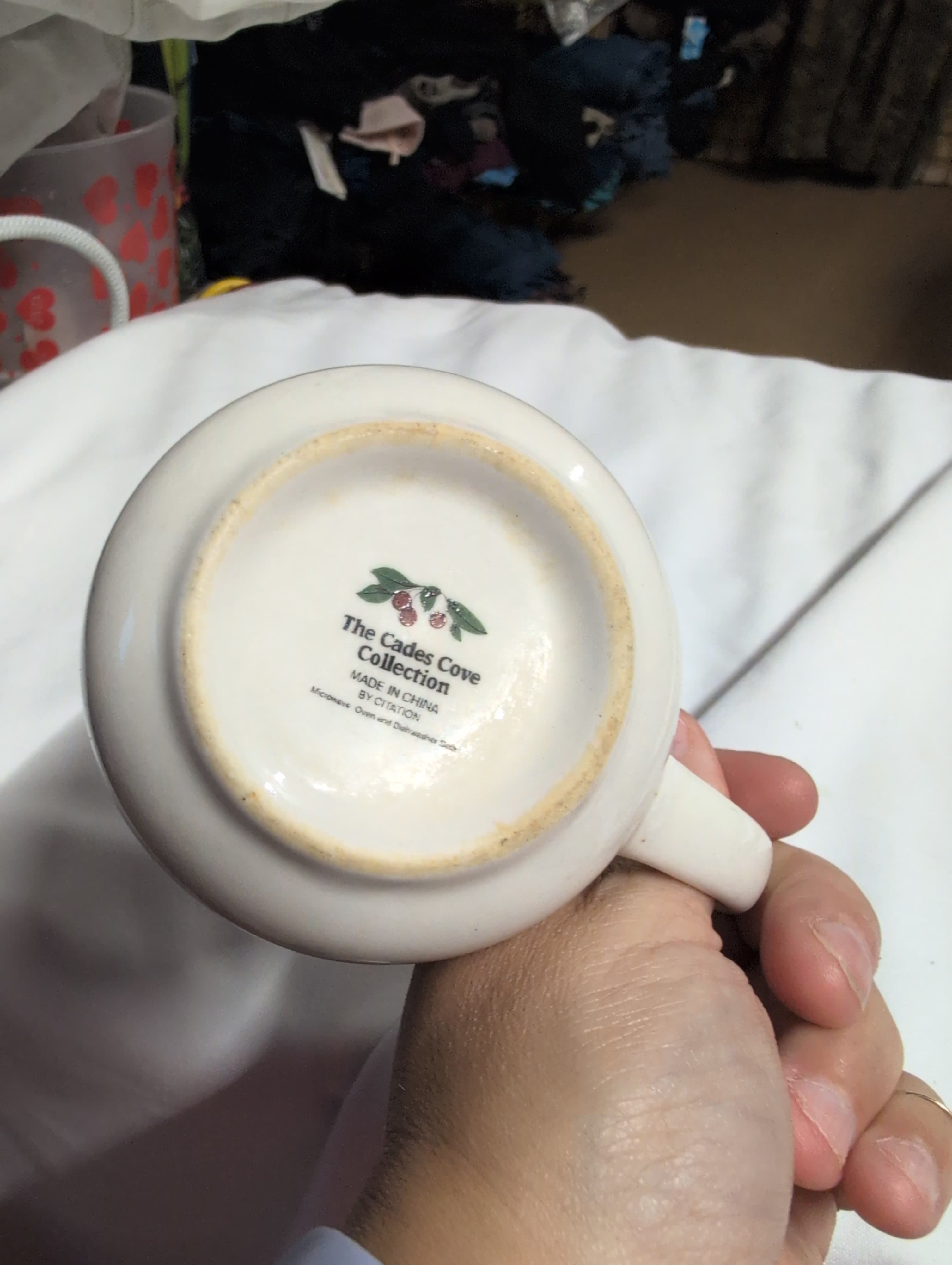 Vintage Ceramic Mug with Cherry Design - Thumbnail 2