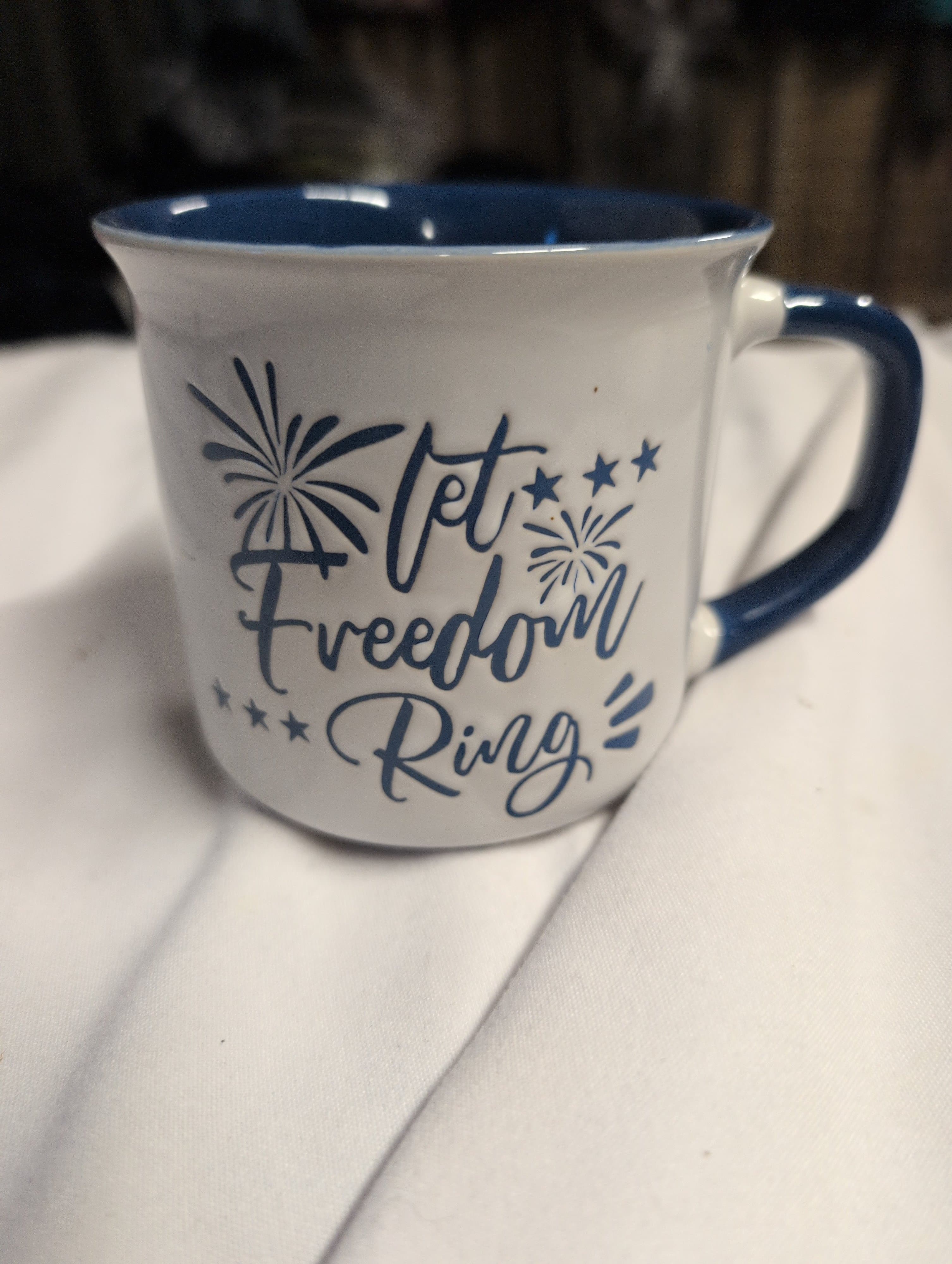 Patriotic Ceramic Mug with 'Let Freedom Ring' Design