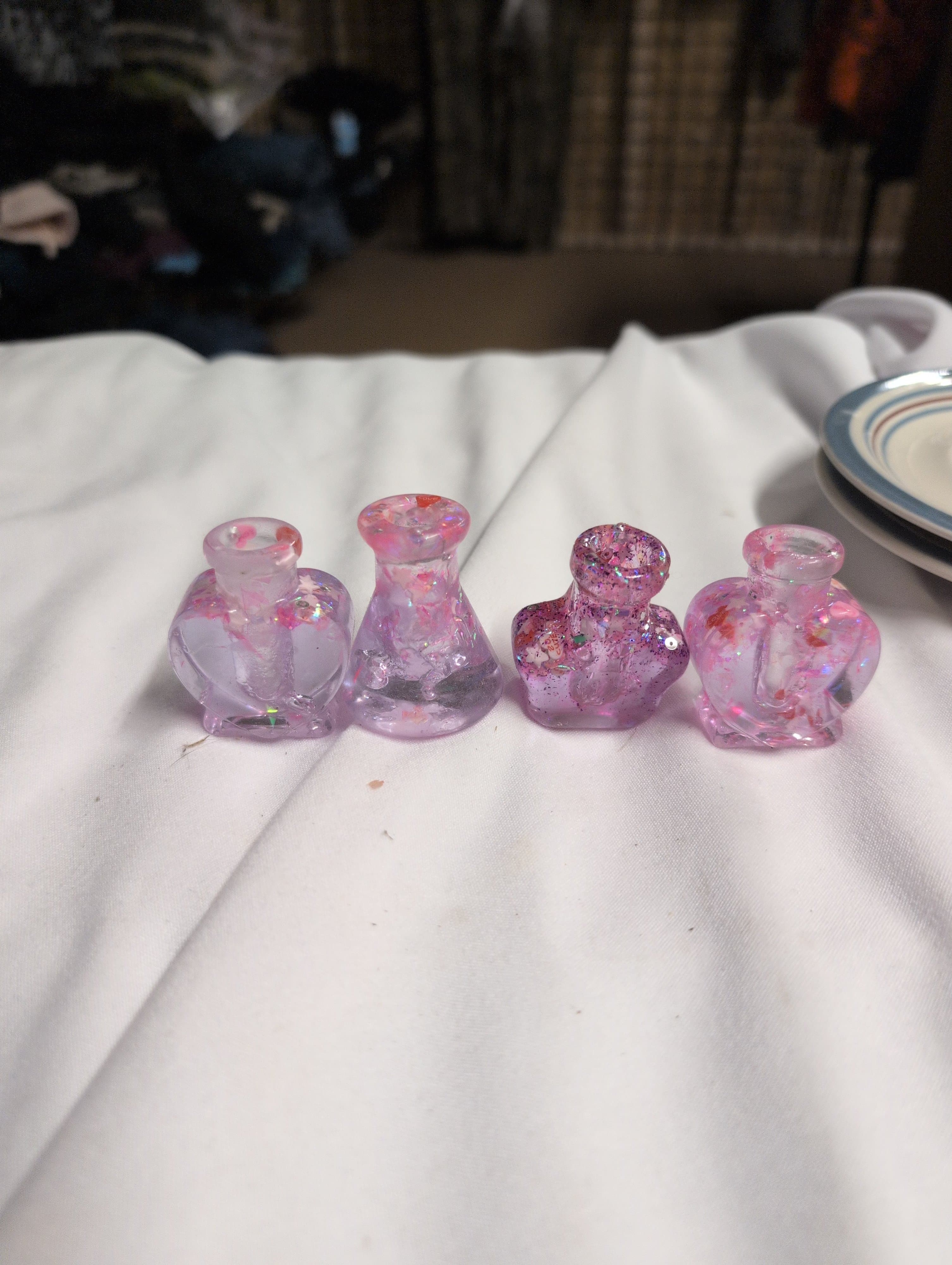 Set of 4 Miniature resin Vases with Glitter Accents