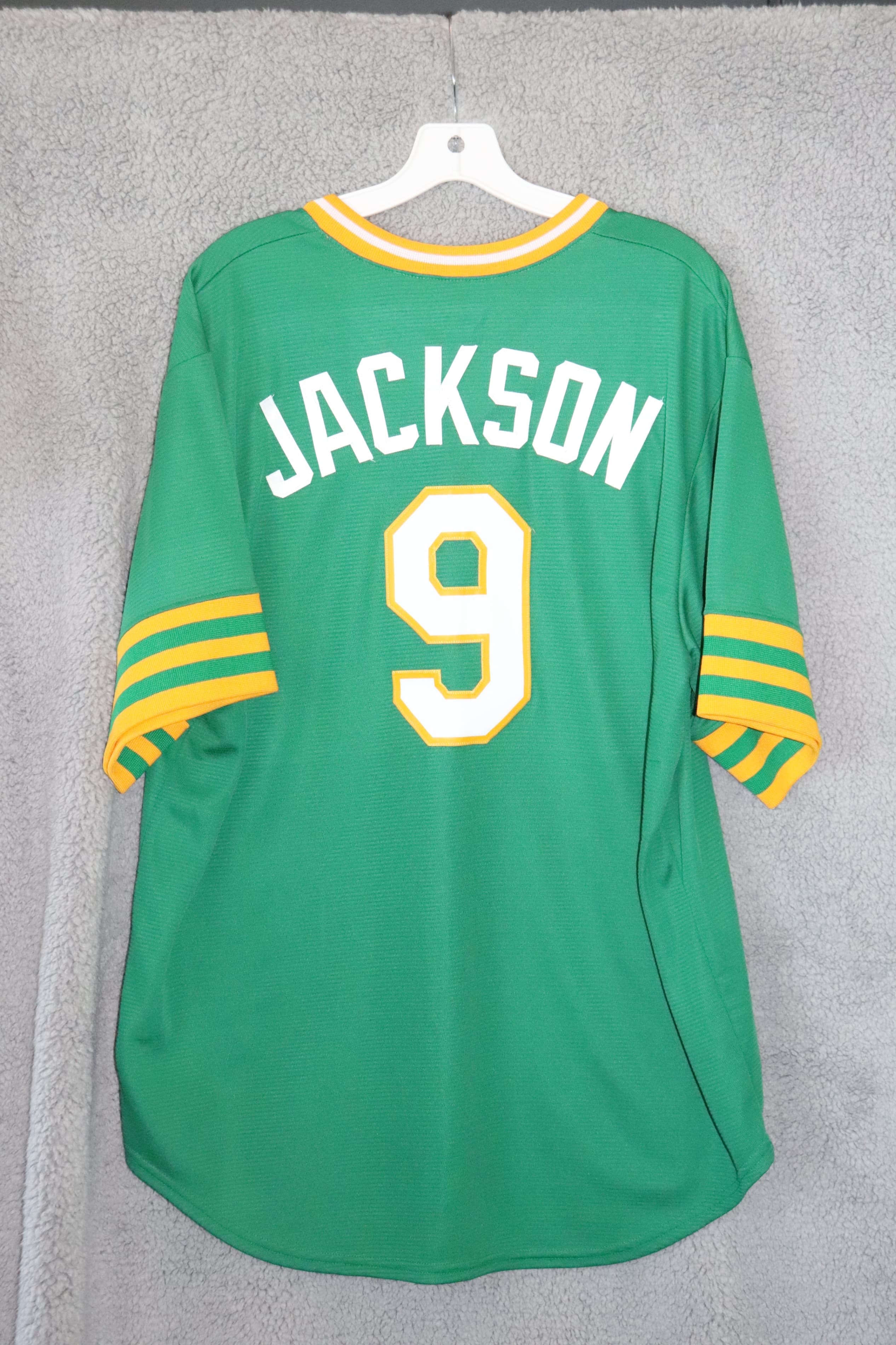 Majestic Oakland Athletics Reggie Jackson #9 Majestic Green MLB  XL Jersey - Thumbnail 3
