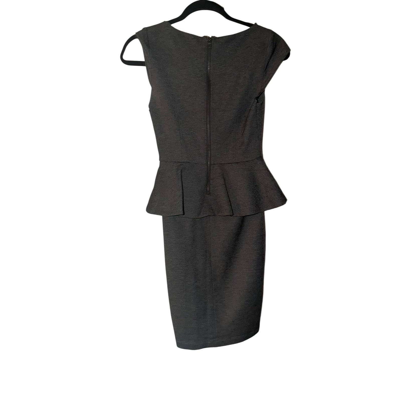 Alice + Olivia Adeline Gray Peplum Dress Sz 0 | Cap Sleeve Office Corpcore Rayon - Thumbnail 5
