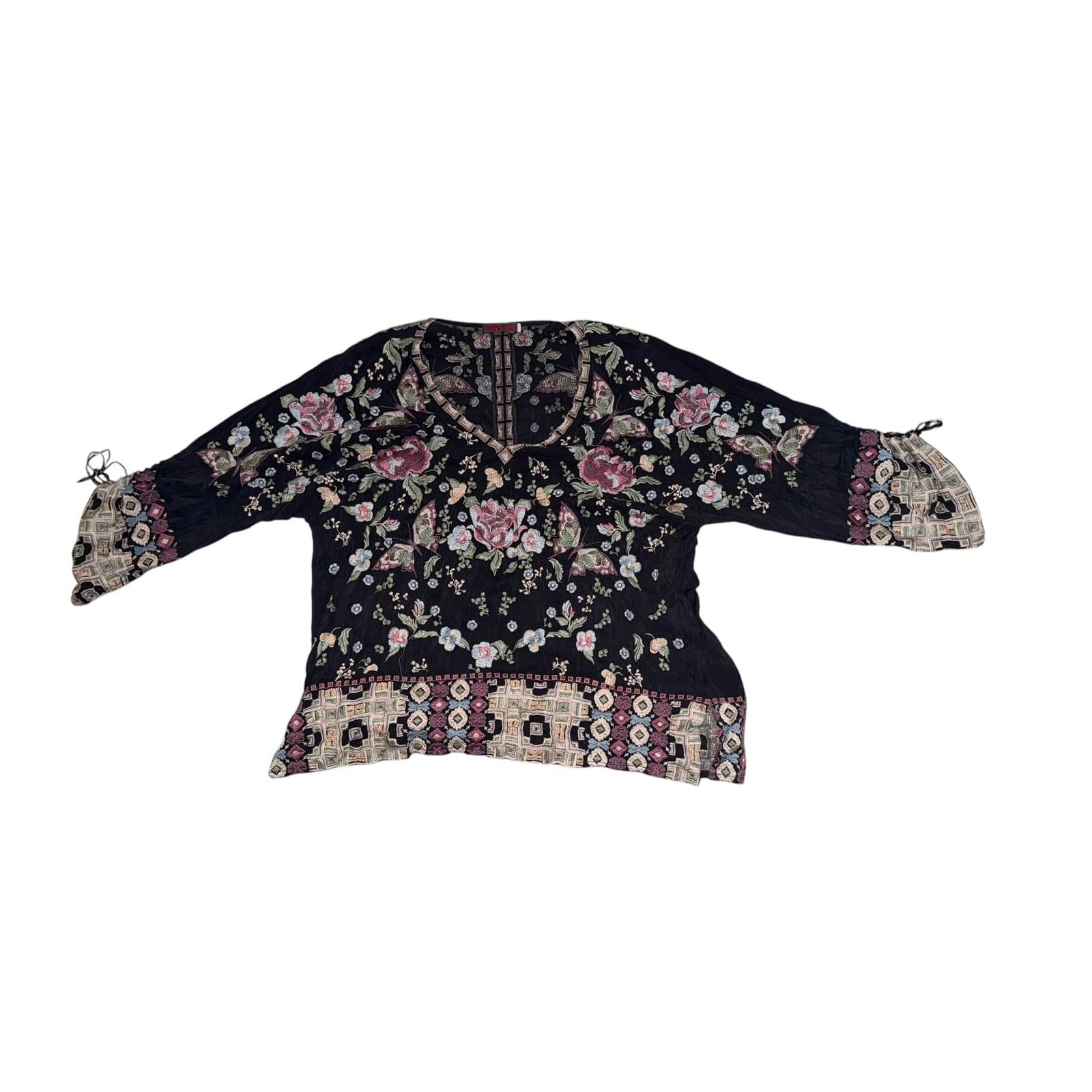 Johnny was sz L Embroidered v neck Ruched Sleeve 3/4 cottagecore boho - Thumbnail 3