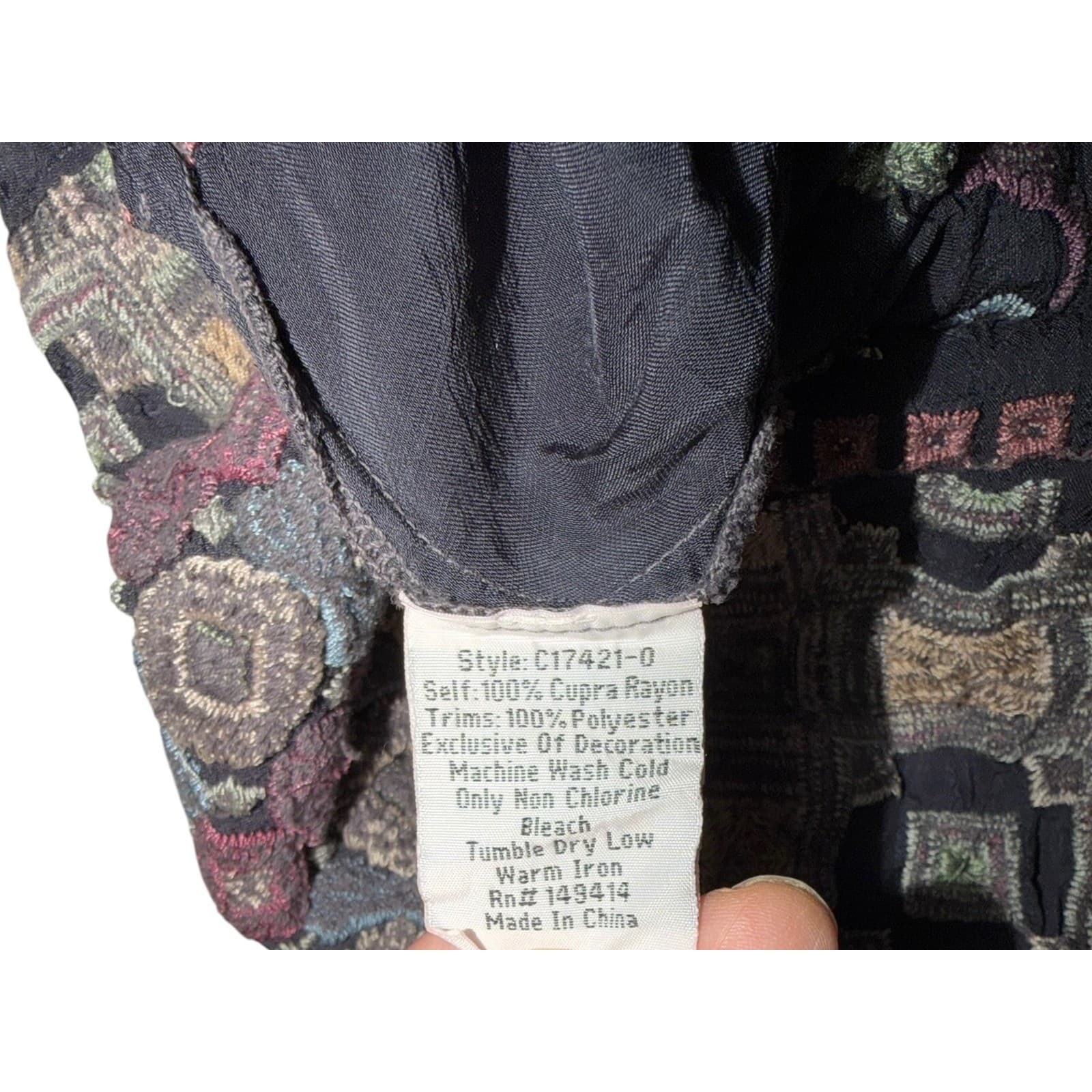Johnny was sz L Embroidered v neck Ruched Sleeve 3/4 cottagecore boho - Thumbnail 7