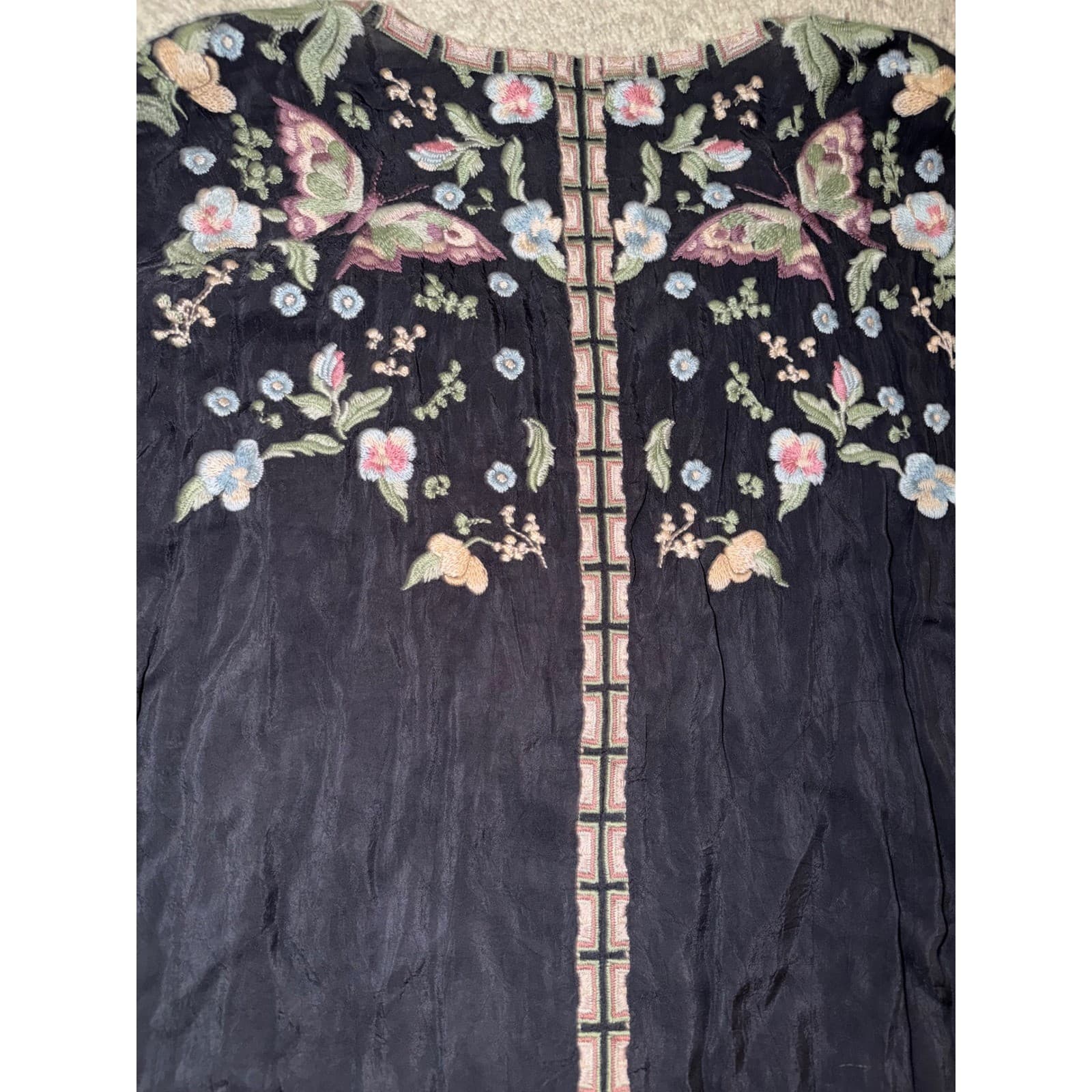 Johnny was sz L Embroidered v neck Ruched Sleeve 3/4 cottagecore boho - Thumbnail 8