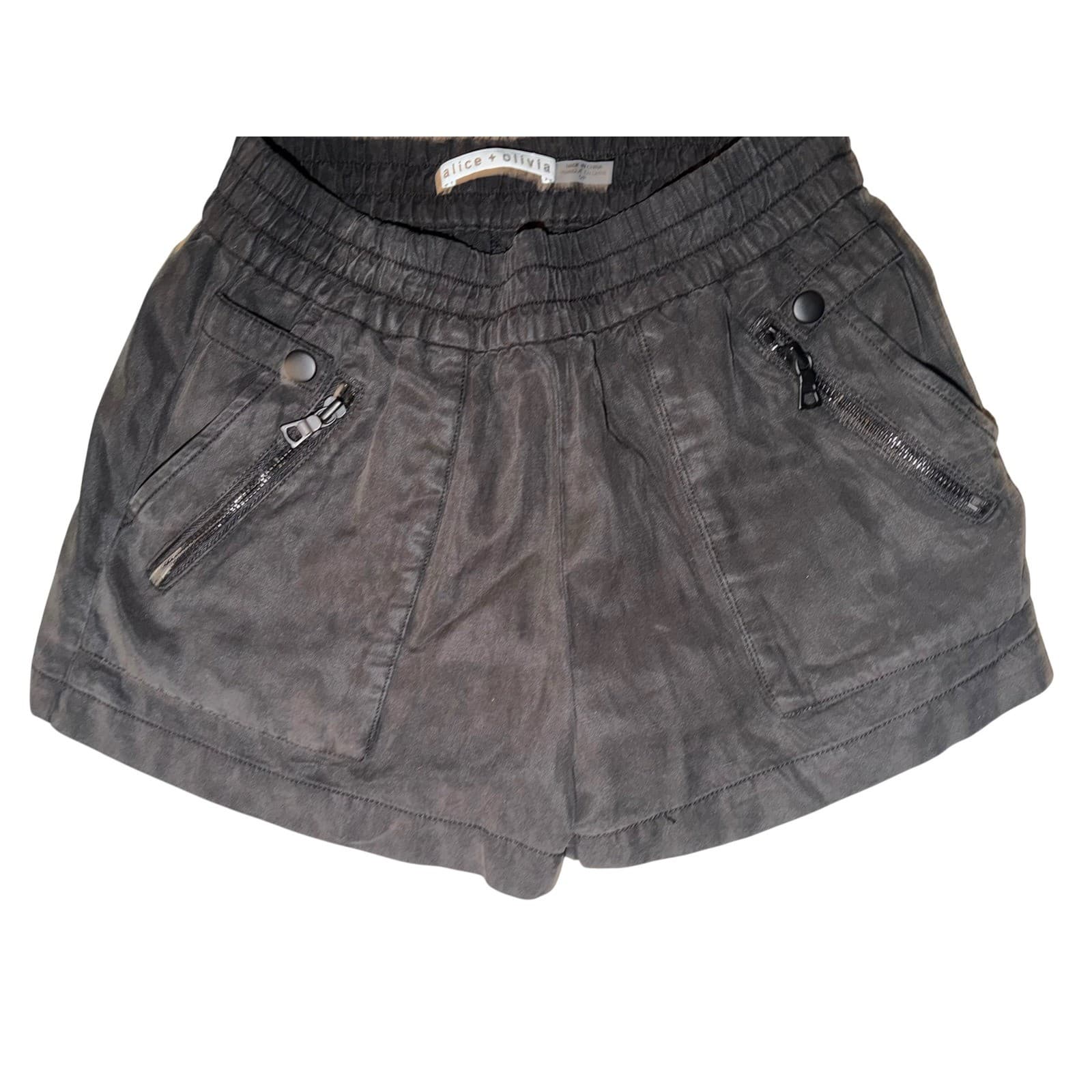 ALICE + OLIVIA High Waist Black Shorts sz s minimalist designer - Thumbnail 7