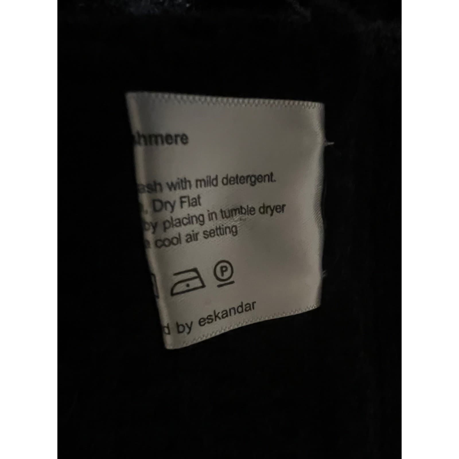 eskandar Cashmere Sleeveless Knit Cardigan Black Grey OS | Luxury Minimalist - Thumbnail 11