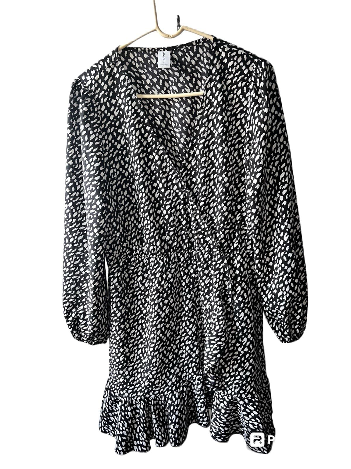 abound dress Black & White V-neck Size L Bohemian Balloon Sleeve Monochrome Emo - Thumbnail 3