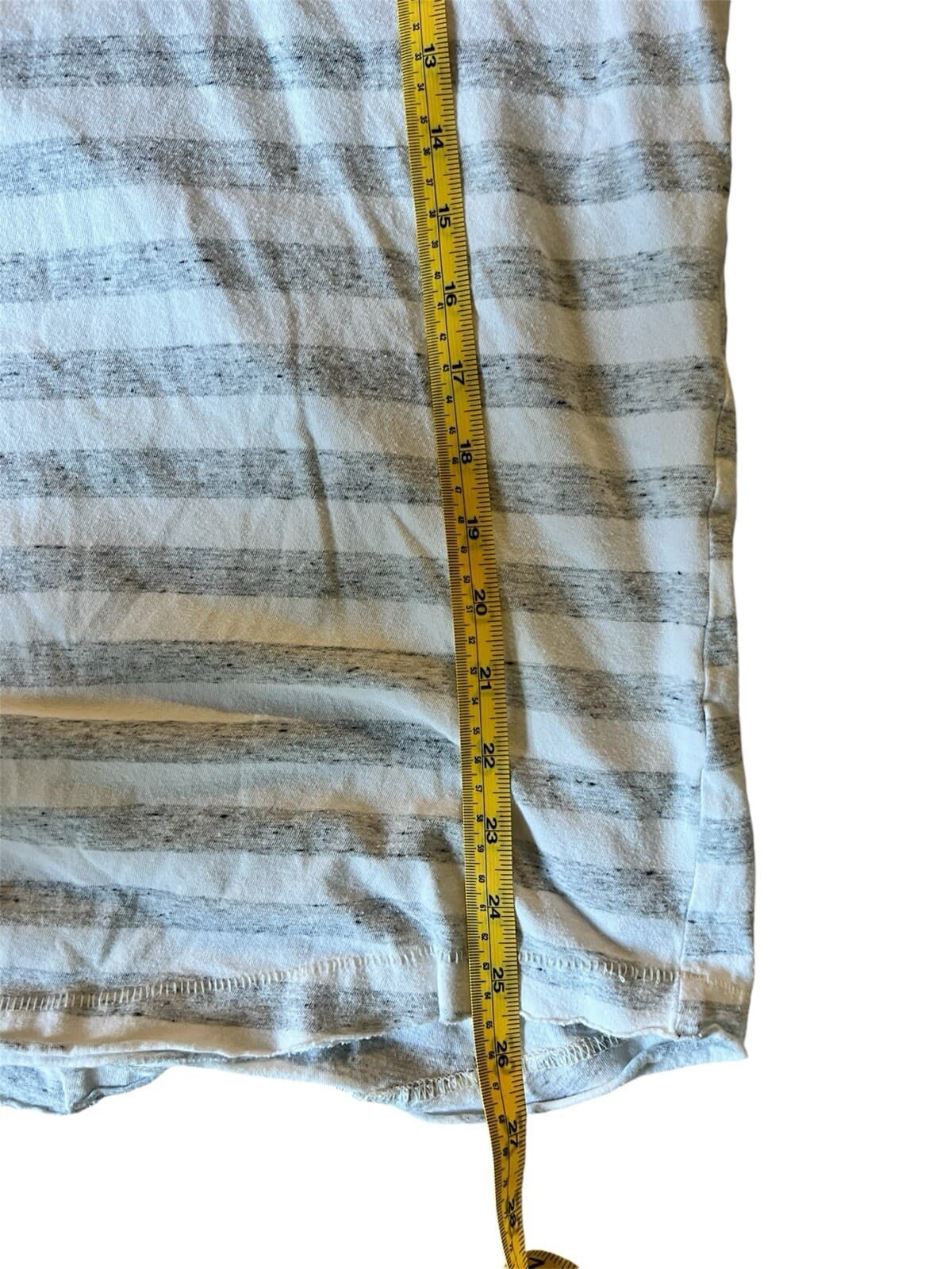 WE The Free- Size Xs Long Sleeve Striped bohemian Boho Crew Neck gray & white - Thumbnail 3