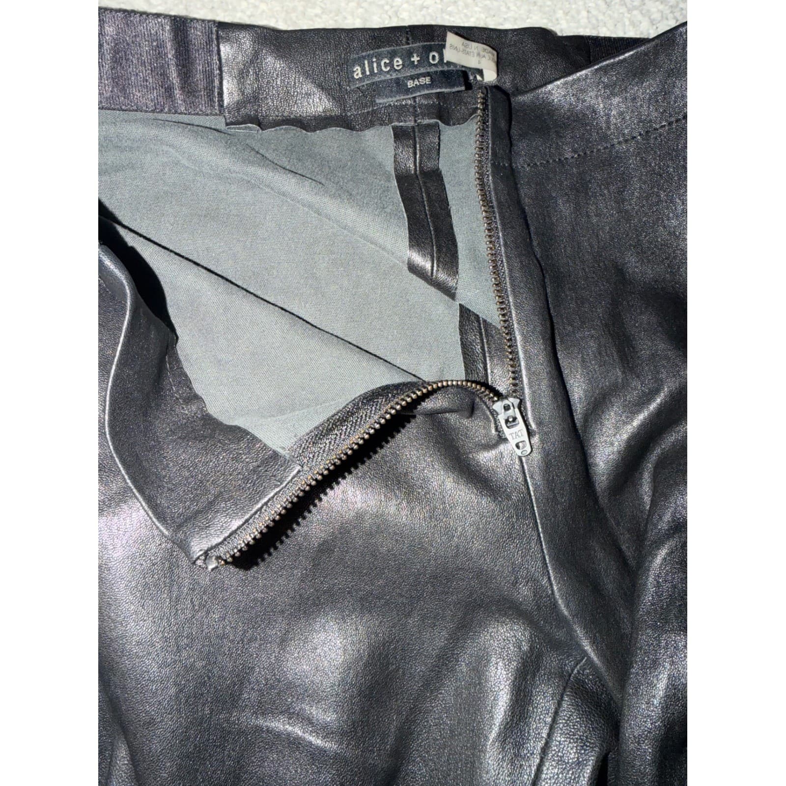 Alice + Olivia Black Lambskin Capri Sz 4 | Skinny Biker Minimalist Steampunk - Thumbnail 7