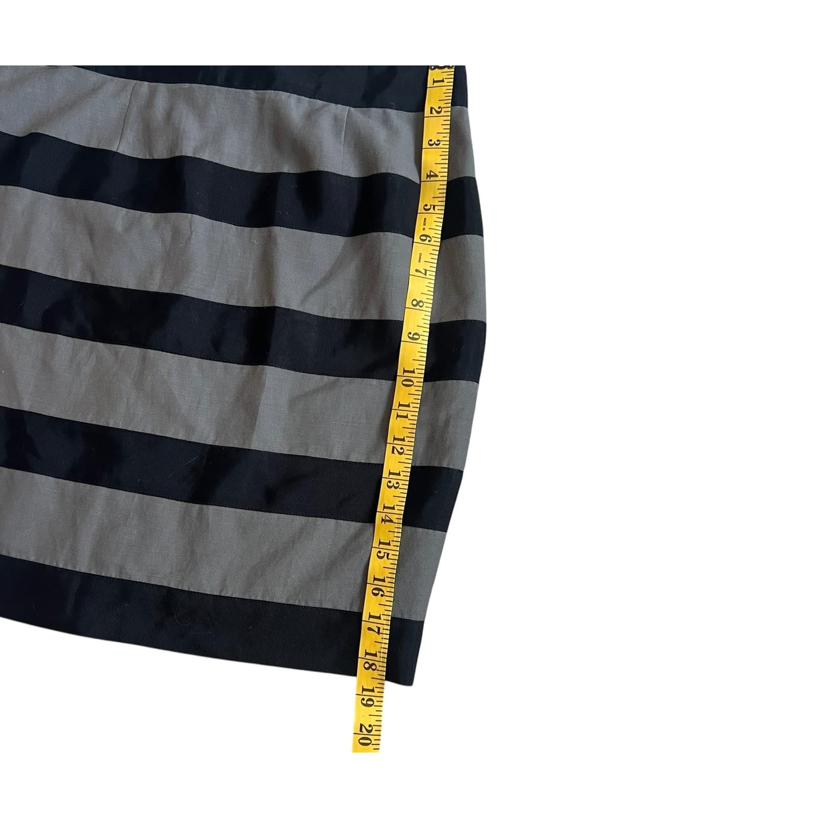 Club Monaco Black Gray Striped Skirt | Corporate Office Career Corpcore - Thumbnail 3