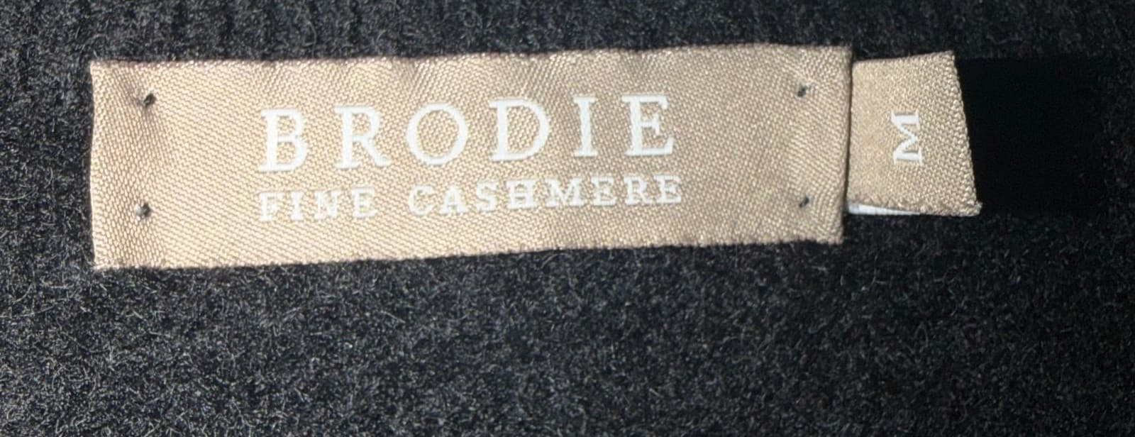 Brodie Cashmere Black V-Neck Sweater Sz M Luxury Minimalist - Thumbnail 5