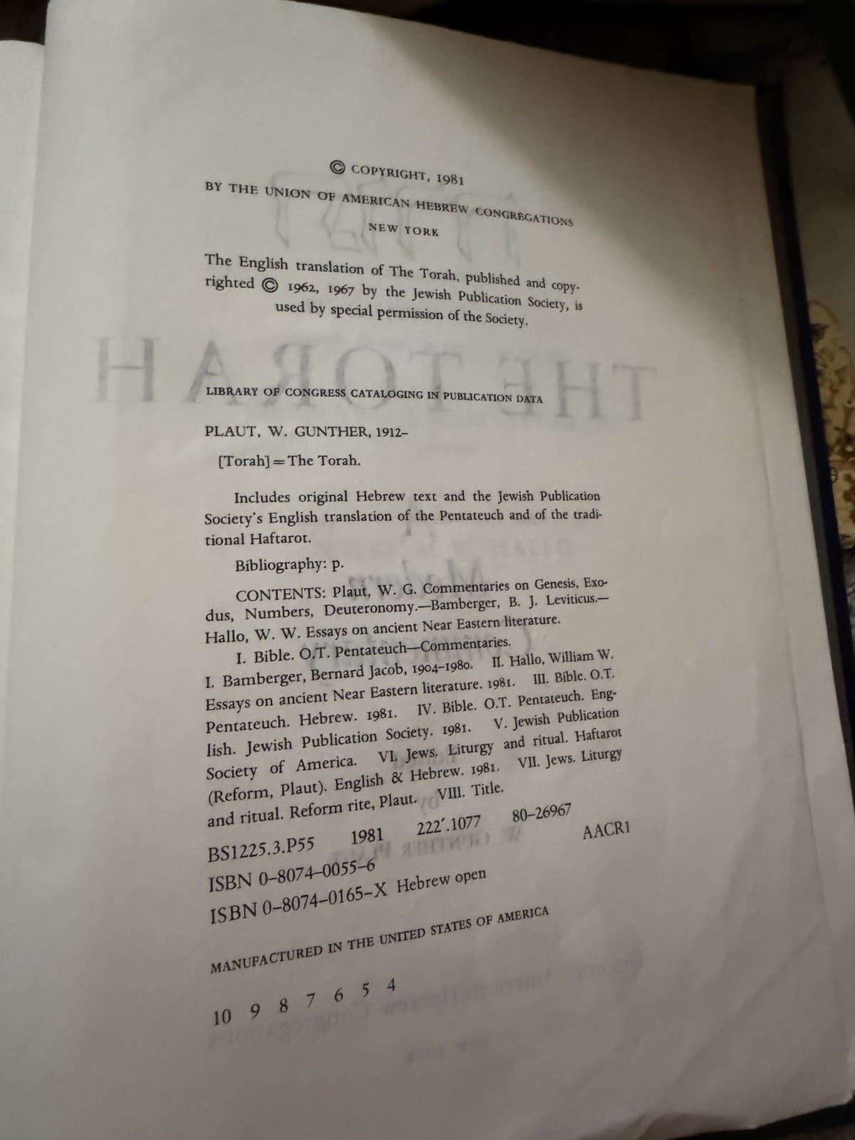 The Torah: A Modern Commentary – Plaut (1981, 4th Printing) - Thumbnail 3
