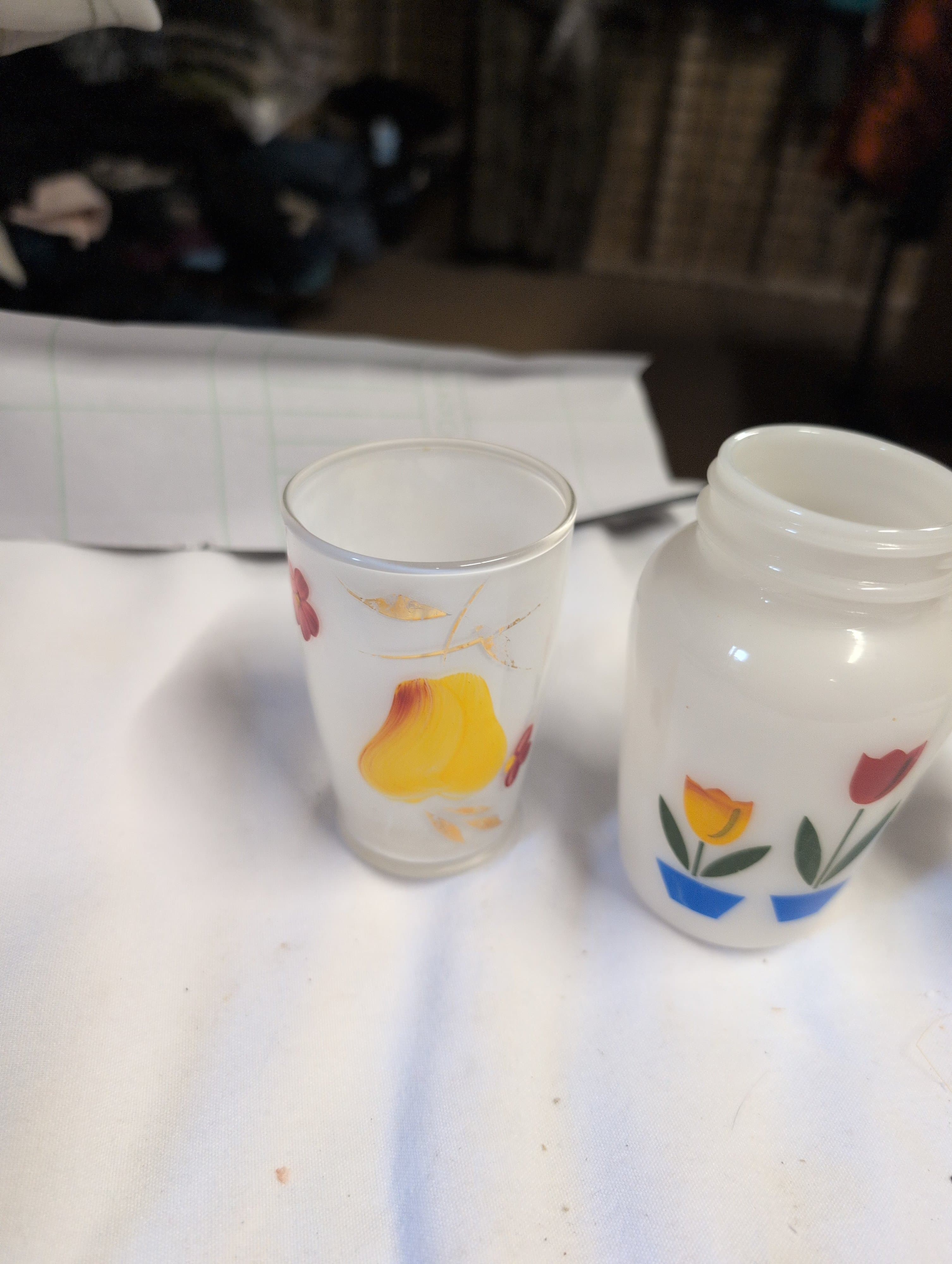 Vintage Floral Milk Glass Tumblers Set - Thumbnail 2