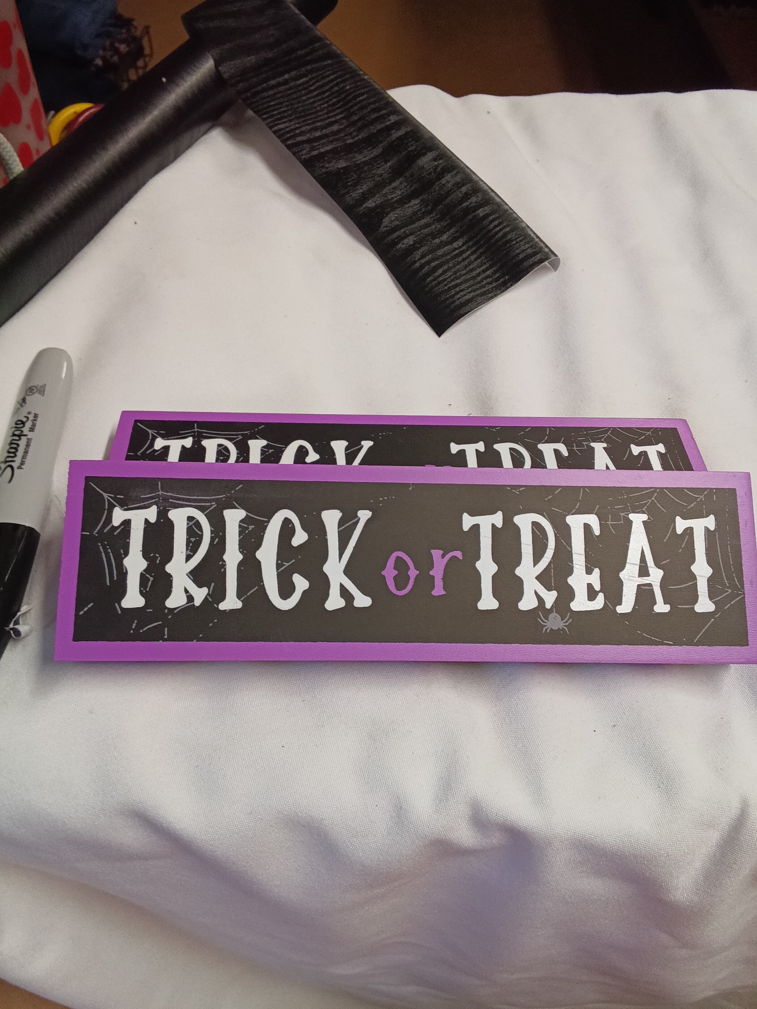 Halloween Trick or Treat Sign Decorative Plaque - Thumbnail 2