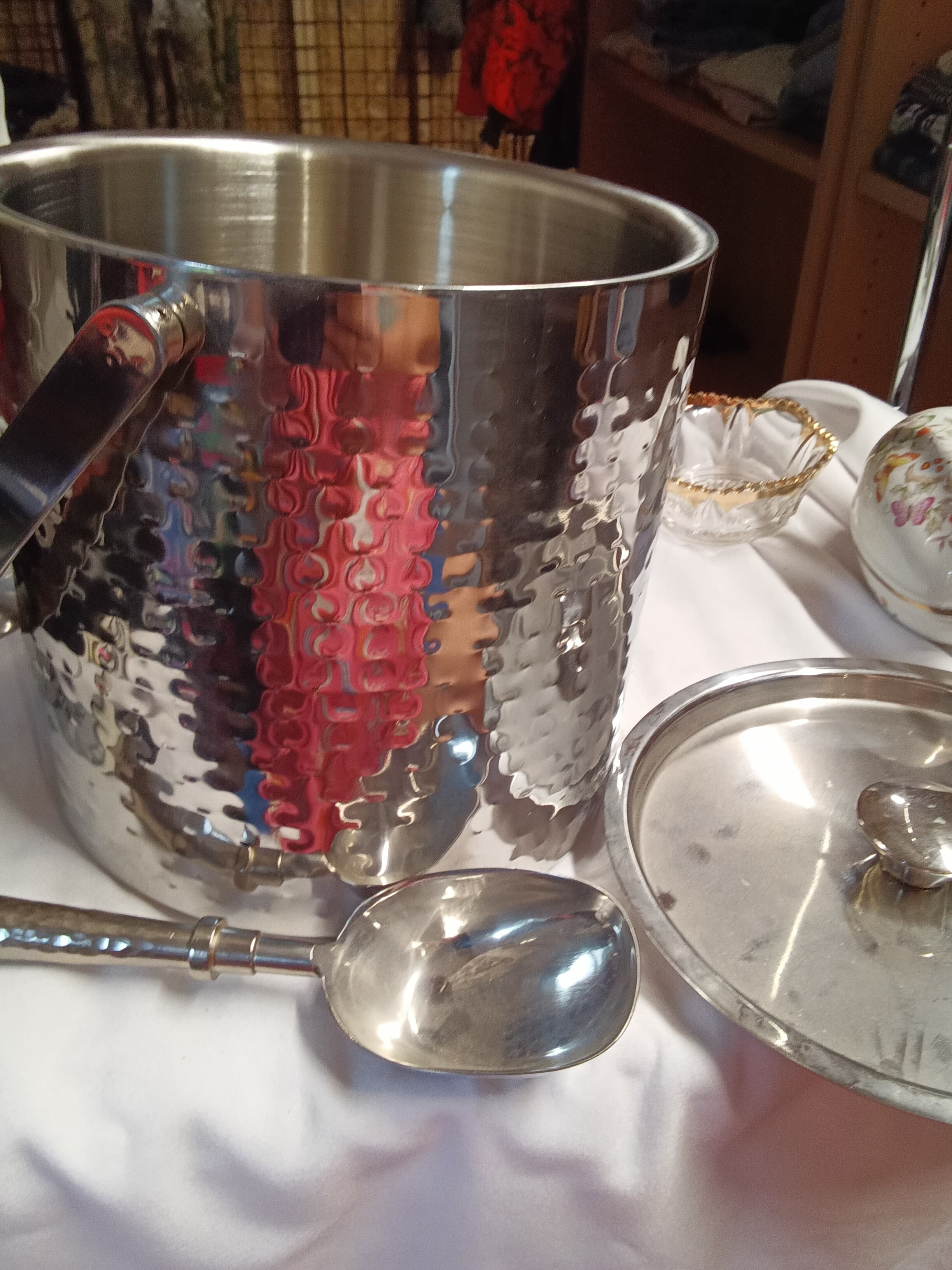 Stainless Steel Hammered Ice Bucket with Lid - Thumbnail 2