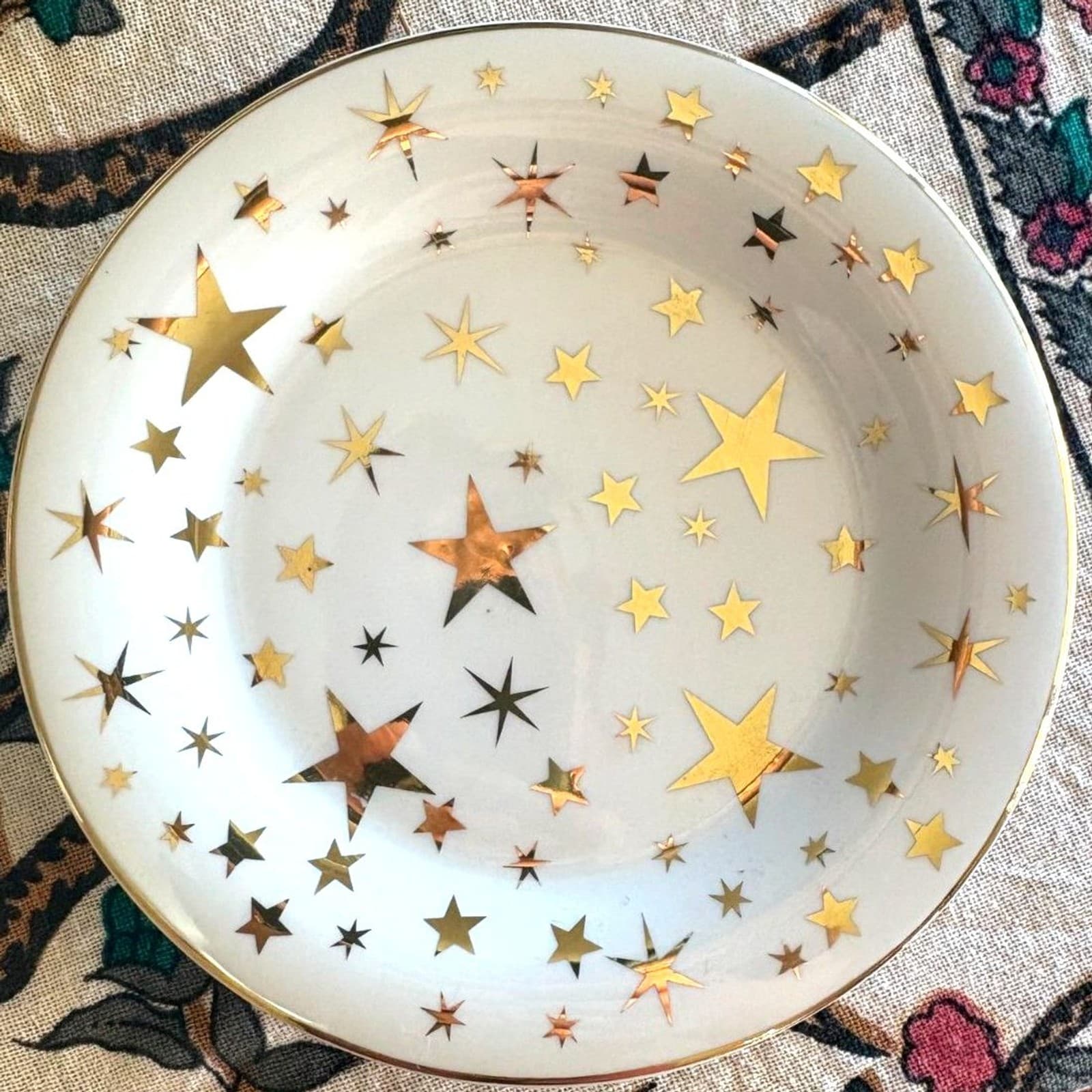 8 Vintage 1997 Sakura Holiday Classic Gold Stars 7 1/2" Dessert/Pie Plates - Thumbnail 9
