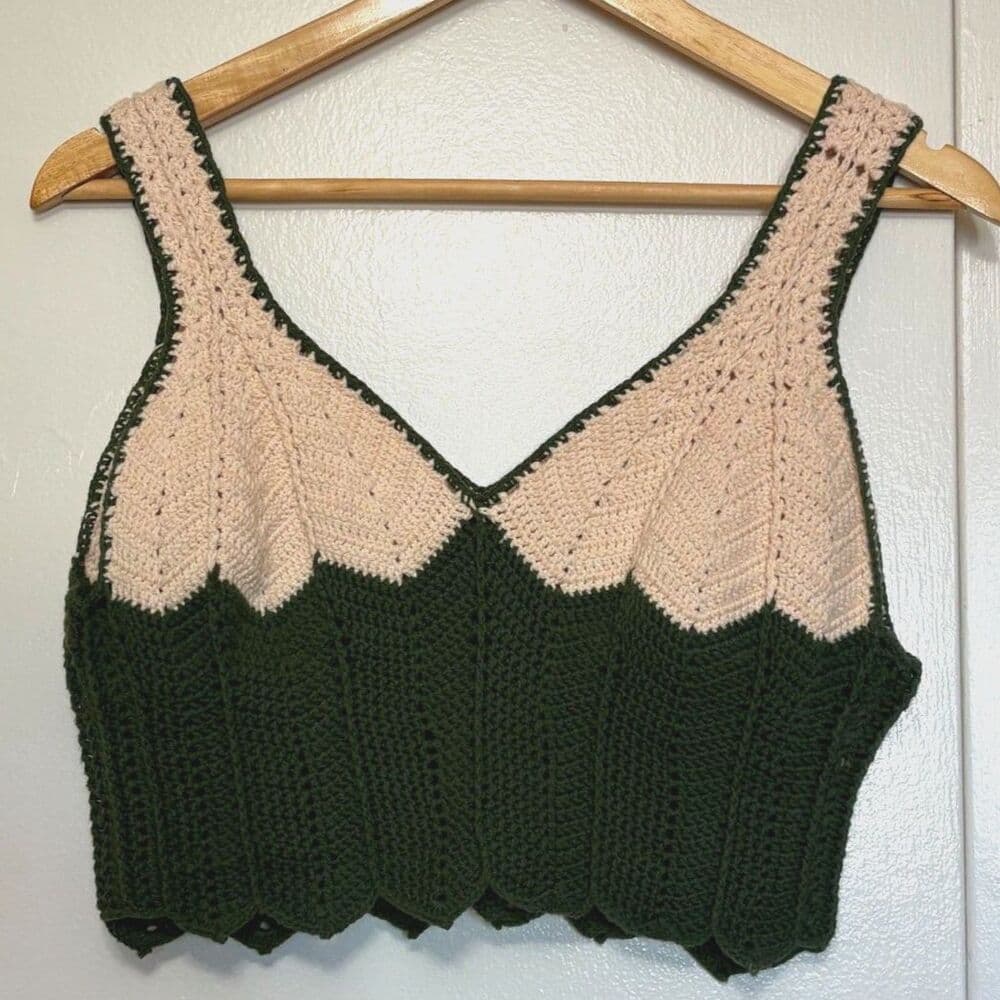 Handmade Green and White Crochet Crop Top V Neck - Thumbnail 3