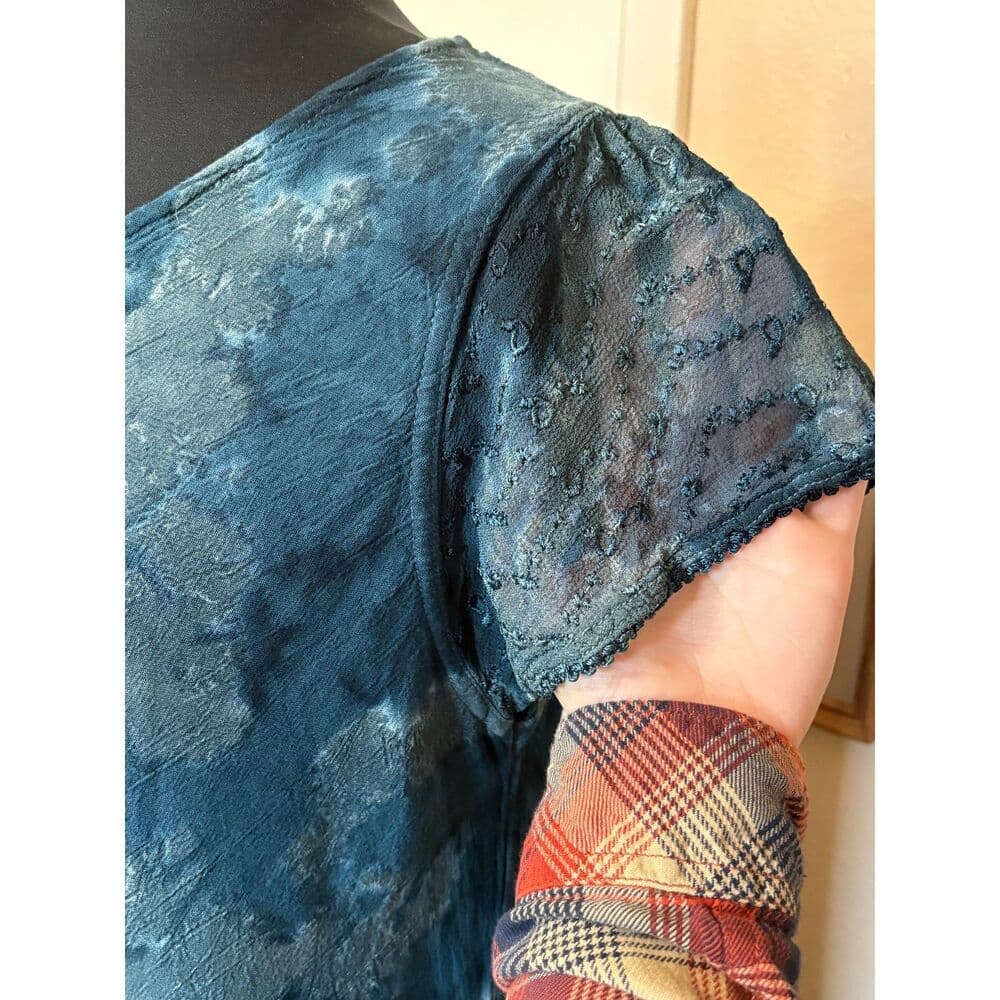 Blue Tie-Dye Caftan Dress Asymmetrical Hem Lace Sleeves - Thumbnail 4