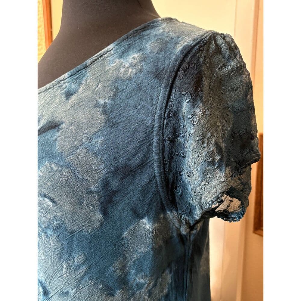 Blue Tie-Dye Caftan Dress Asymmetrical Hem Lace Sleeves - Thumbnail 3