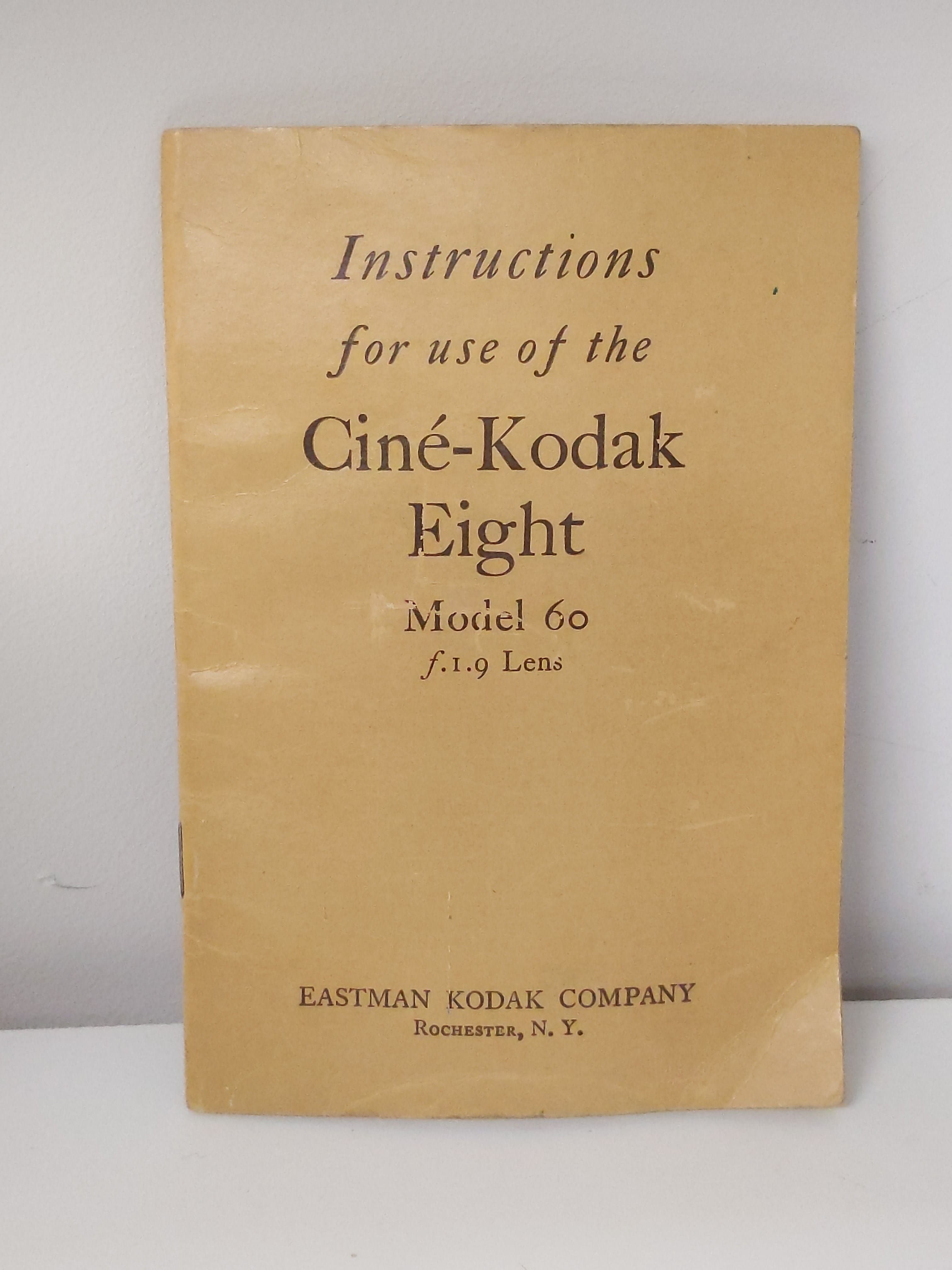 Cine-Kodak Eight Model 60 Movie Camera w/ Kodak 13mm f/1.9 Lens & Original Box/Paperwork #0984 - Thumbnail 2