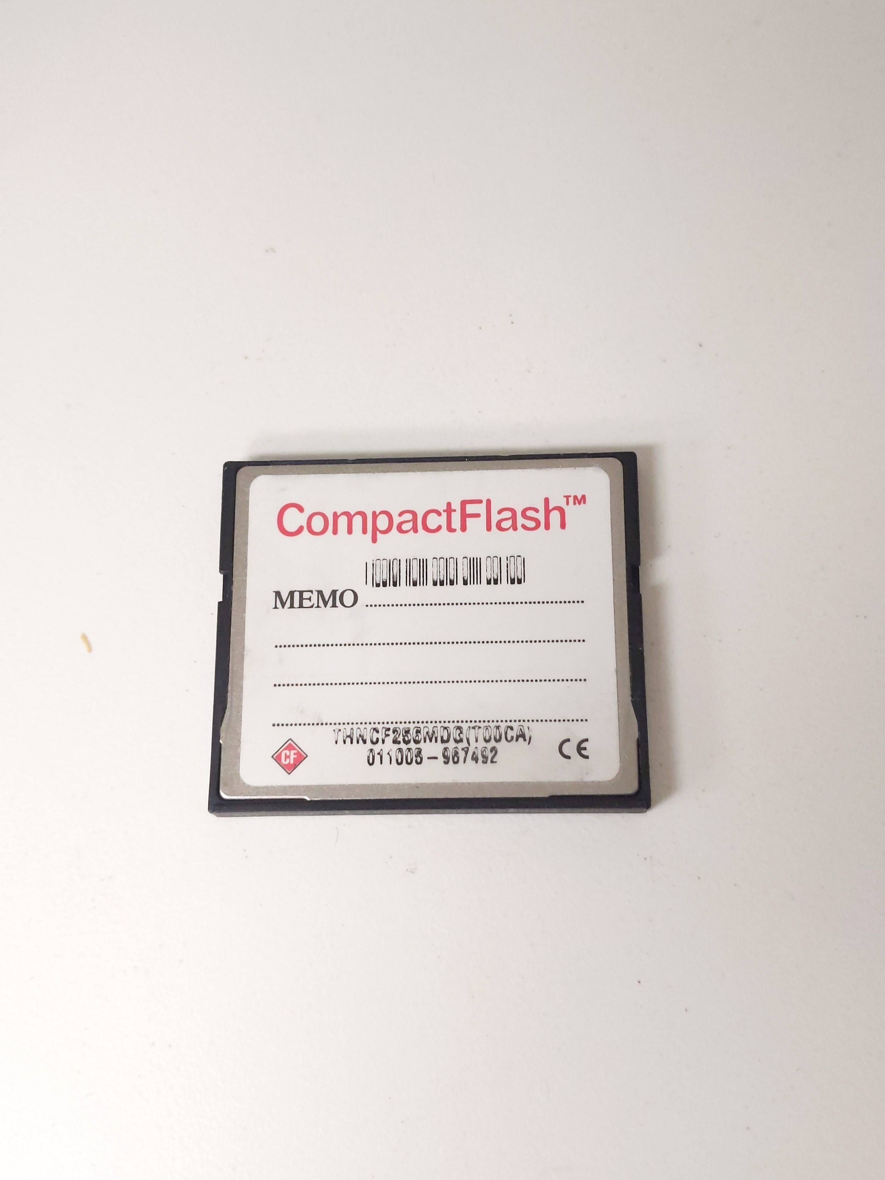 Dane-Elec Compact Flash Card (256MB) w/ Case #0985 - Thumbnail 2