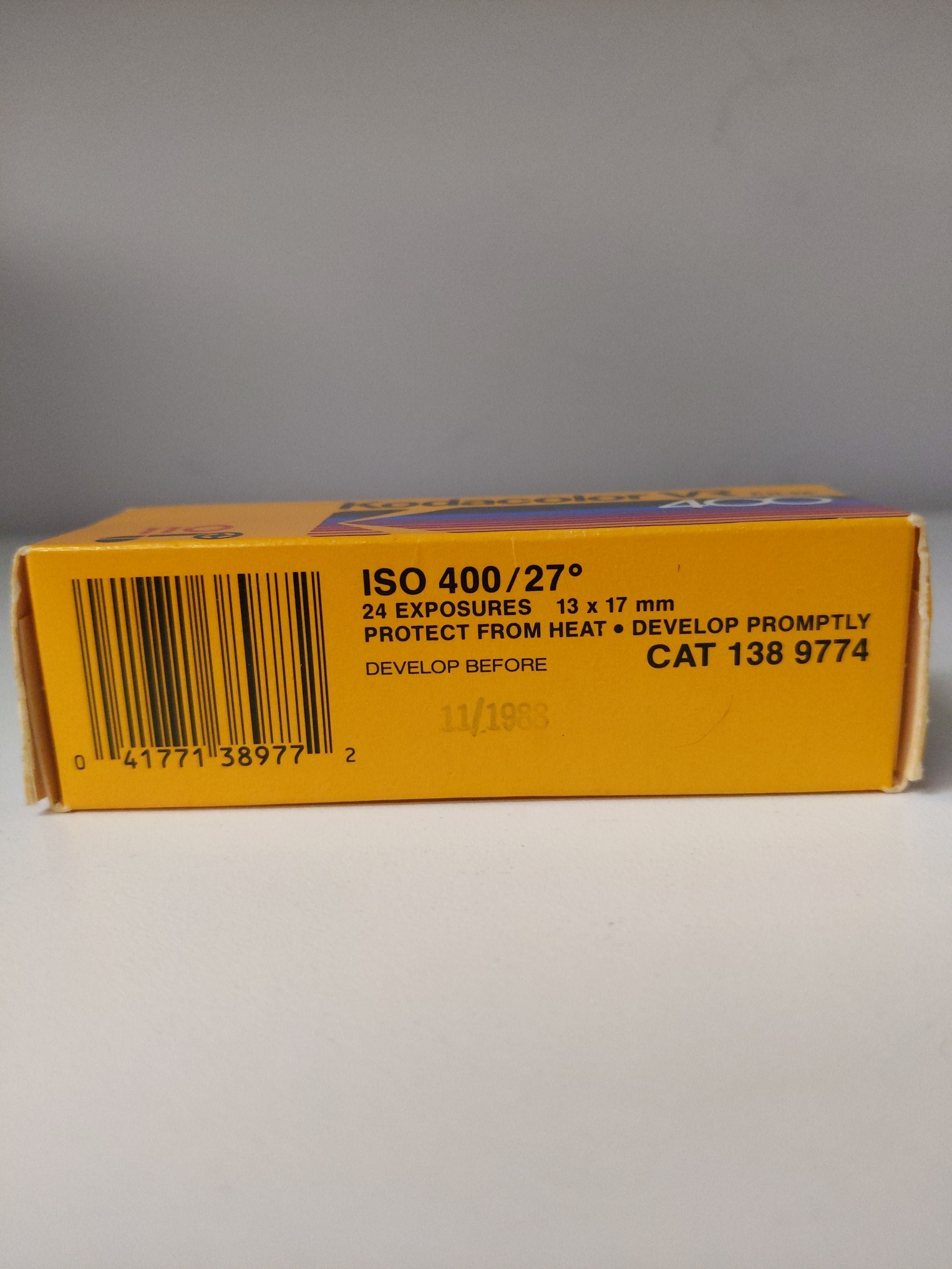 Kodacolor VR 400 Film, 110 Cartridge, 24 exp (Exp. 11/1988) #1063 - Thumbnail 2