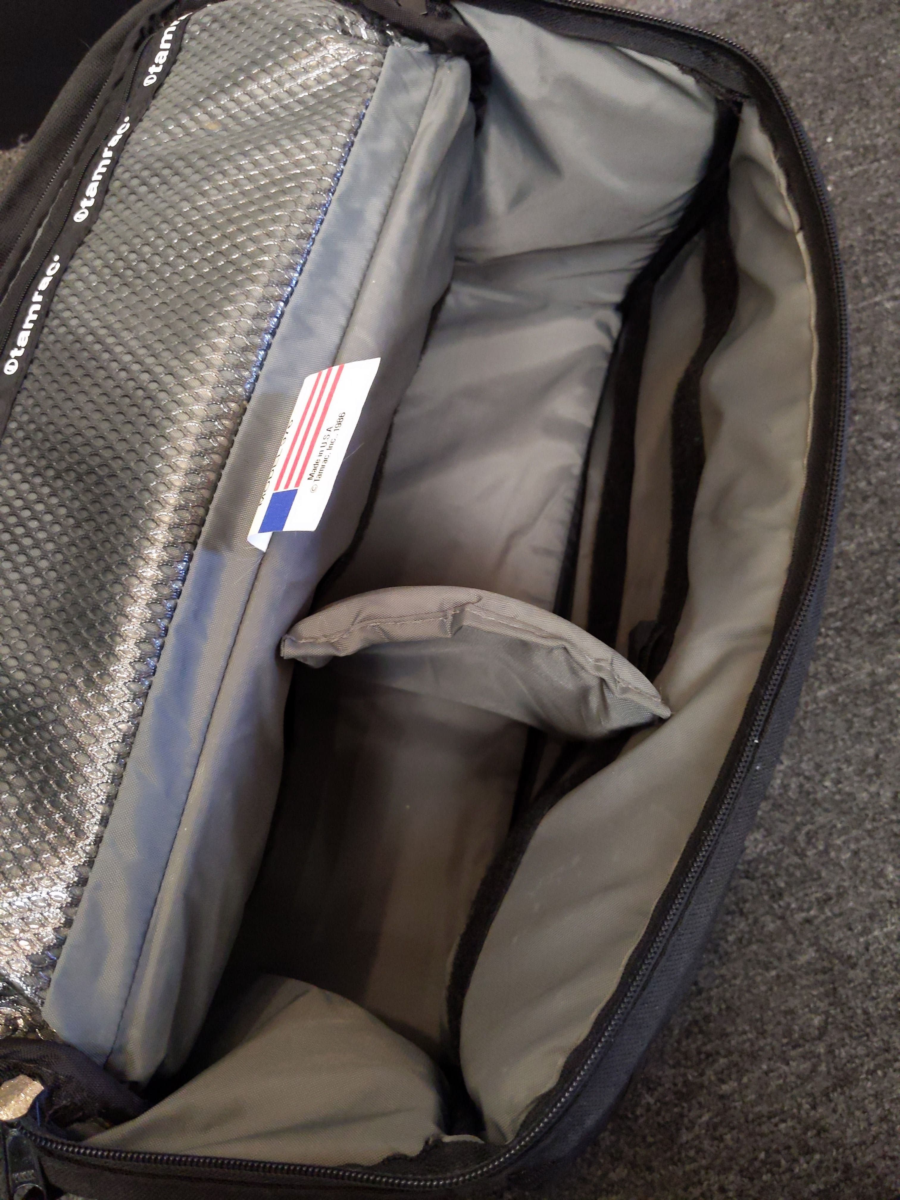 Tamrac Shoulder Camera Bag w/ Dividers (Black) #0828 - Regular - Thumbnail 3